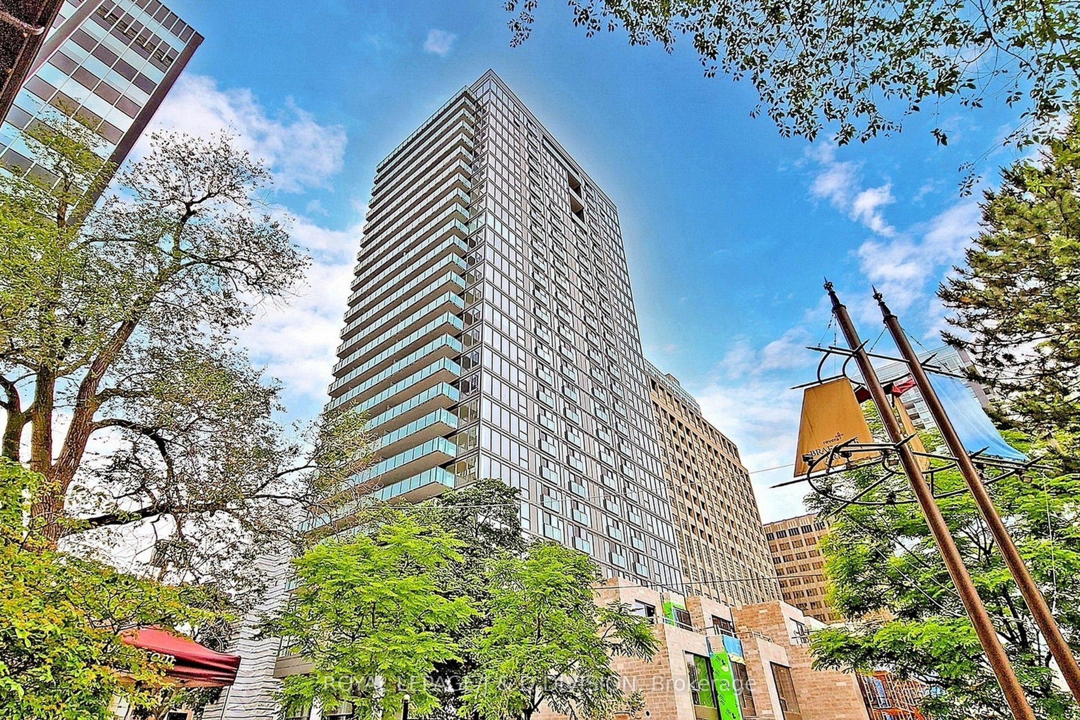 99 Foxbar Road 311, Toronto, ON M4V 0B2