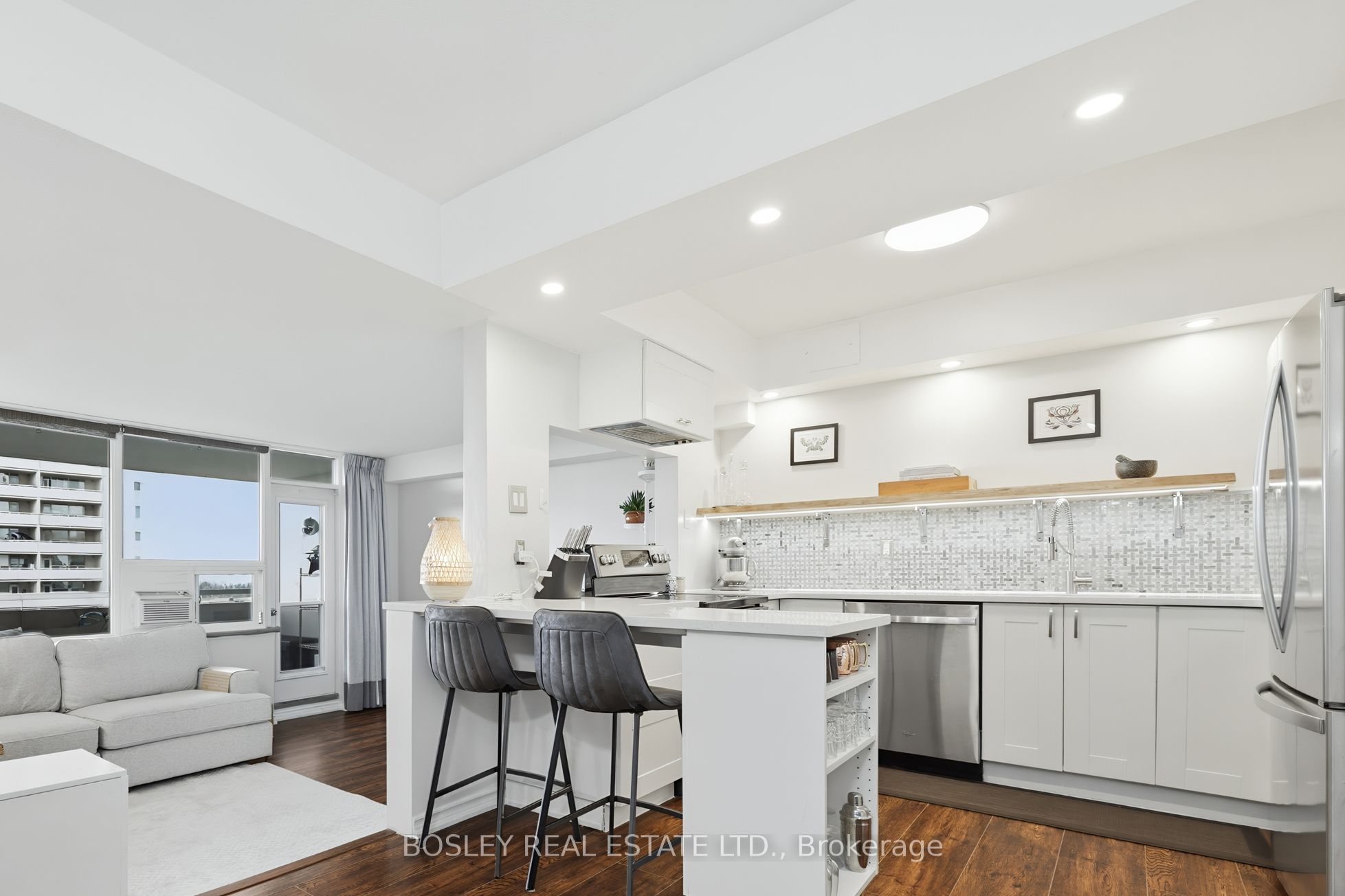 1360 York Mills Road 1403, Toronto, ON M3A 2A2 photo 2