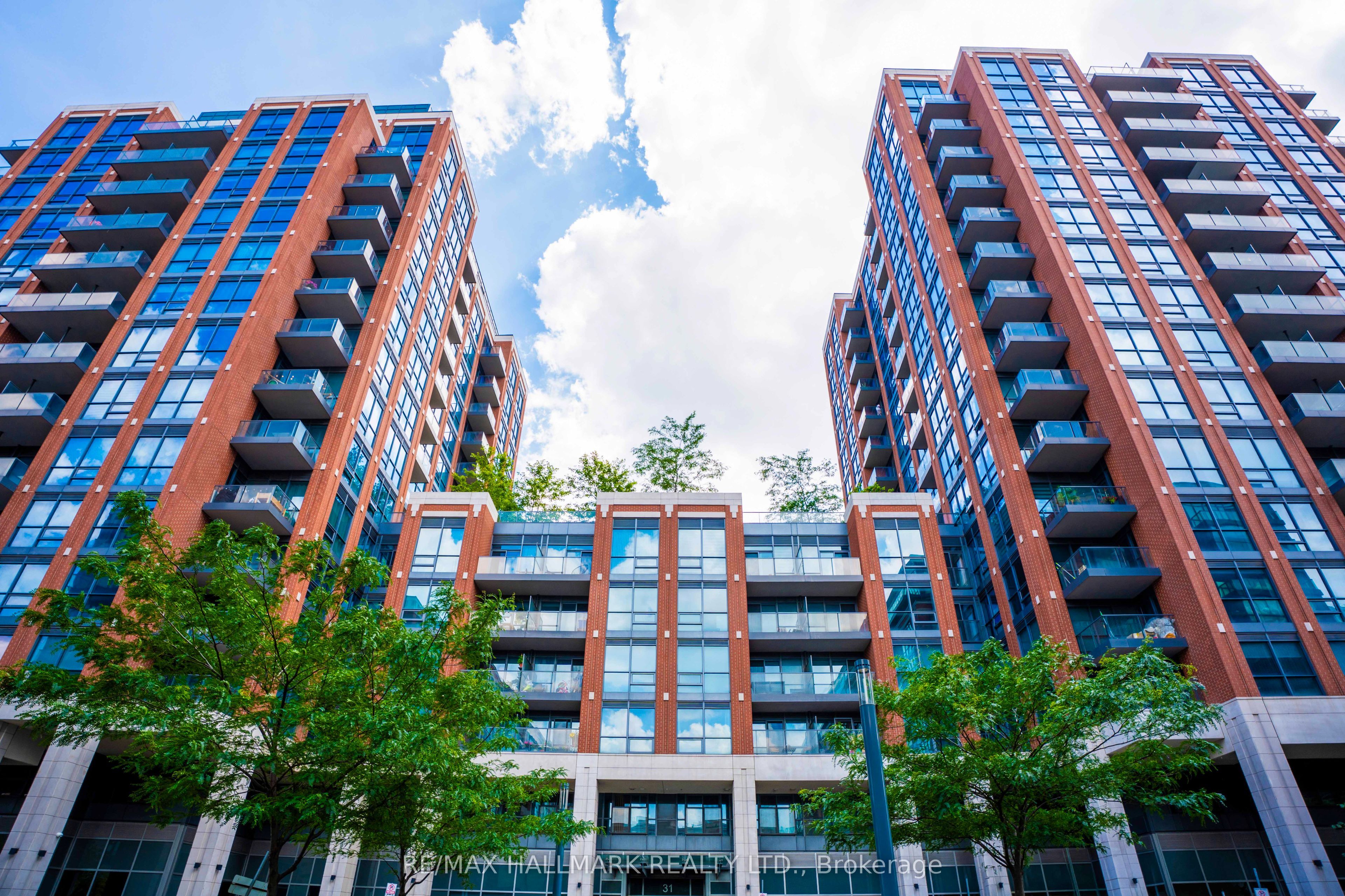 31 Tippett Road 905, Toronto, ON M3H 0C8 photo 3