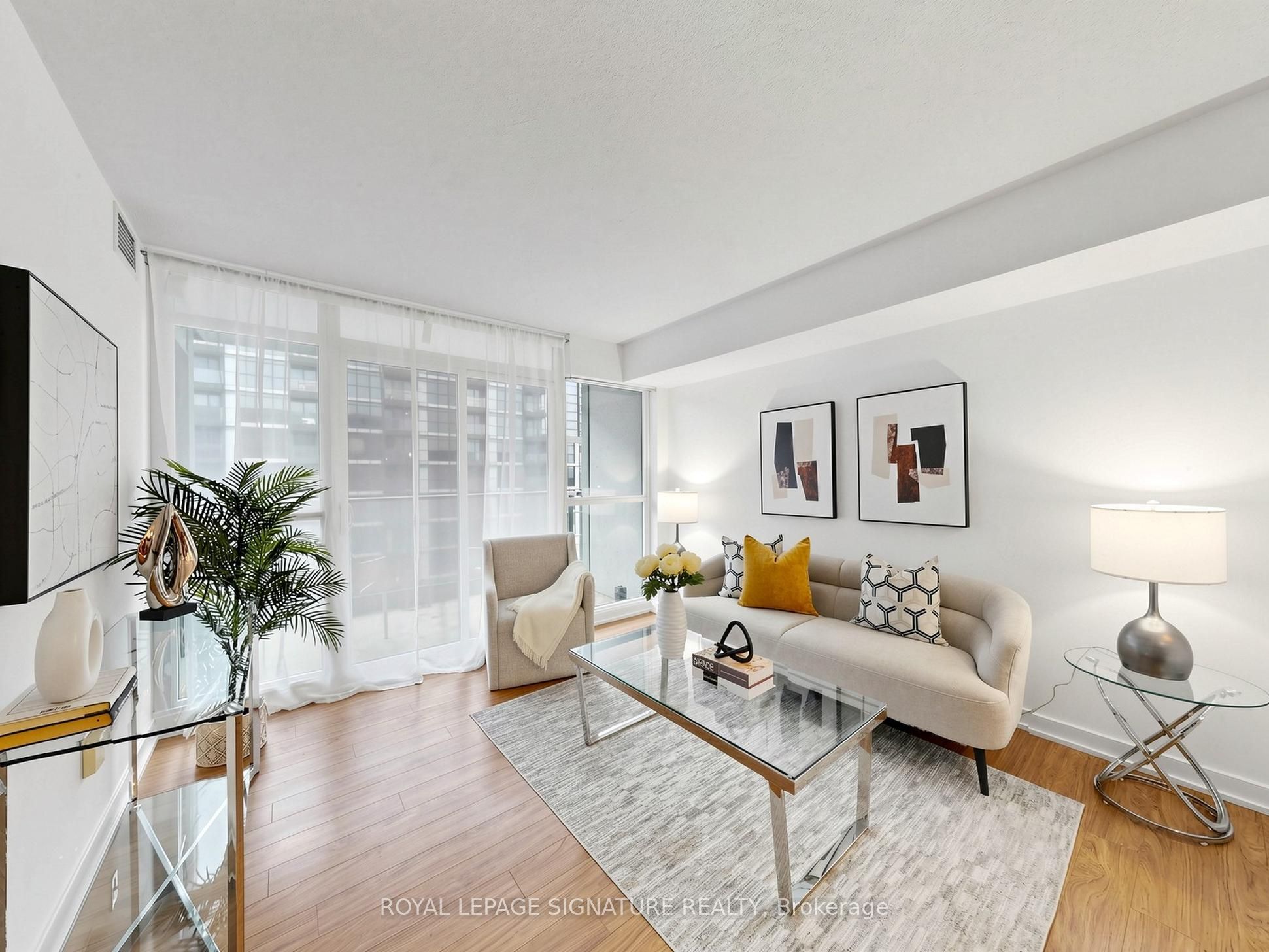 15 Singer Court 1211, Toronto, ON M2K 0B1 photo 5