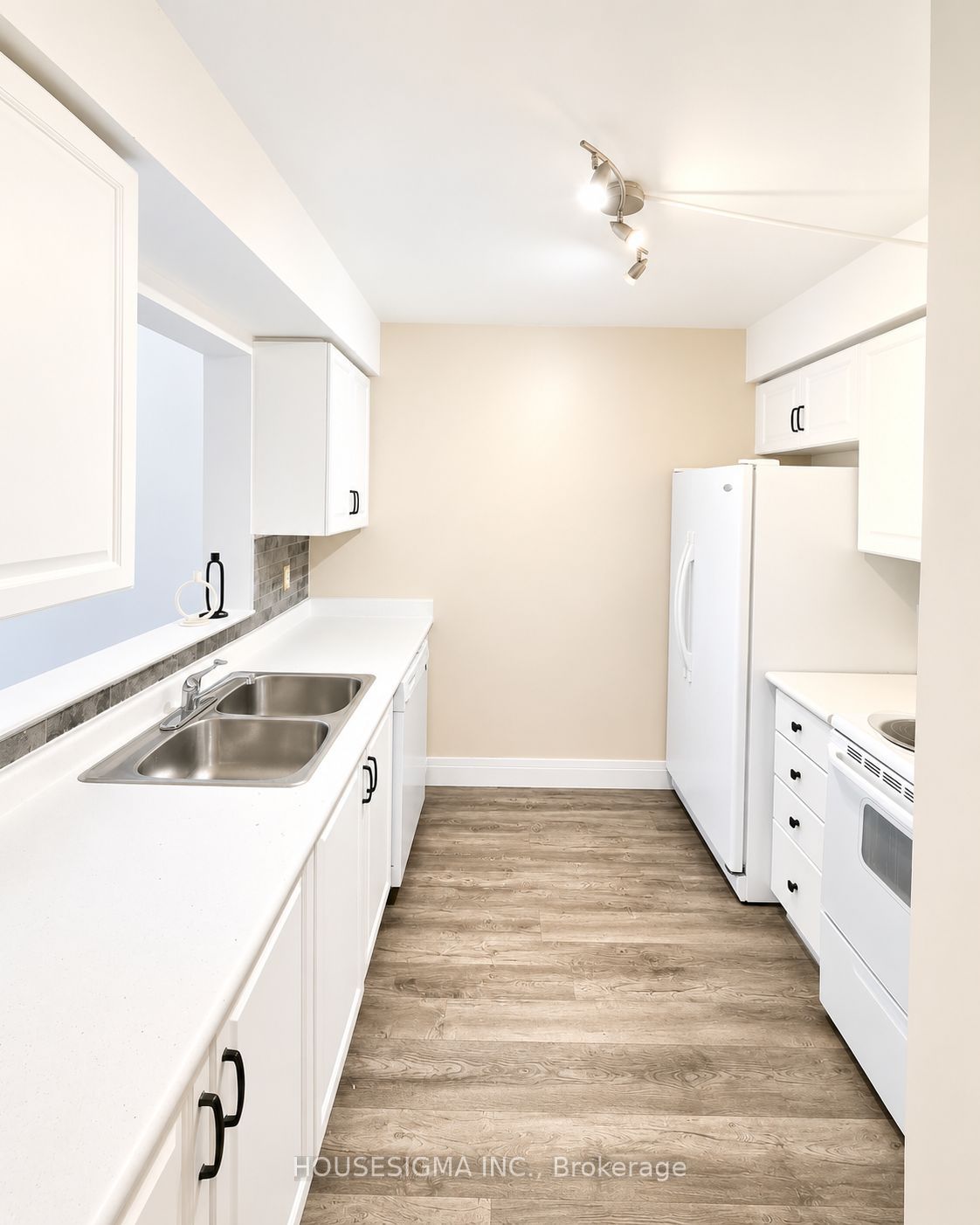 5418 Yonge Street 915, Toronto, ON M2N 6X4 photo 4