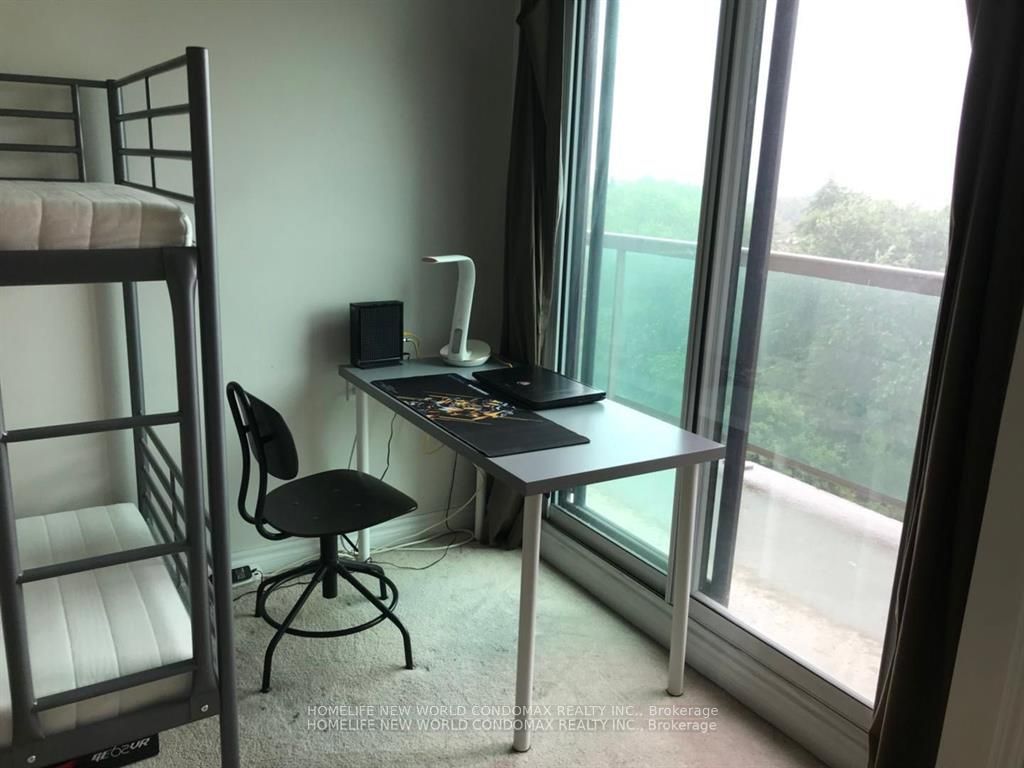 935 Sheppard Avenue W 703, Toronto, ON M3H 2T7 photo 2