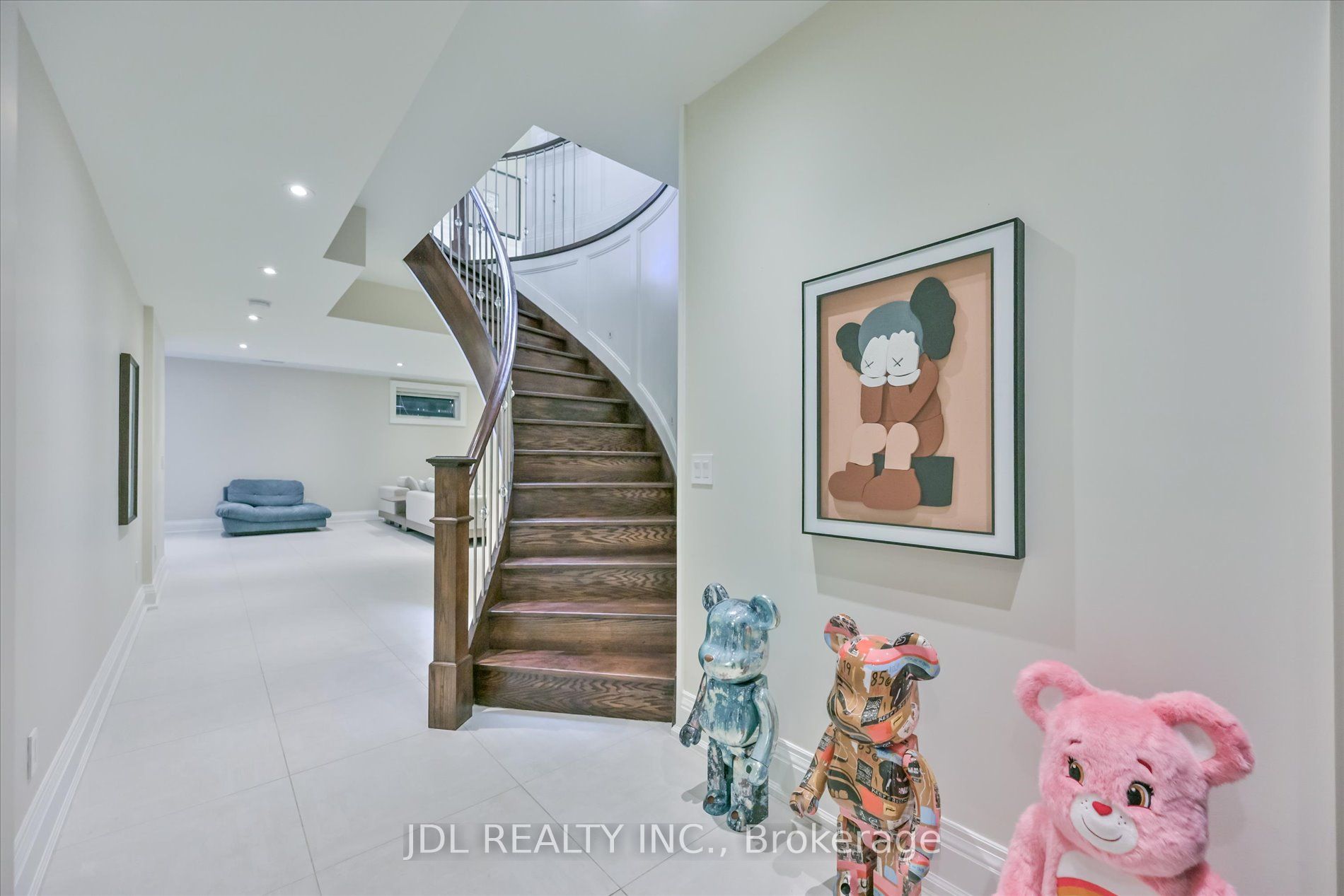 38A Doverwood Court, Toronto, ON M2M 2G8