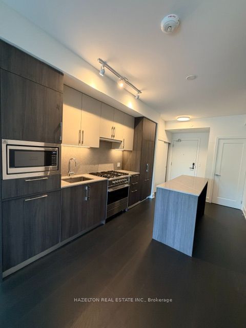 8 Manor Road W 409, Toronto, ON M4S 0E6 photo 4