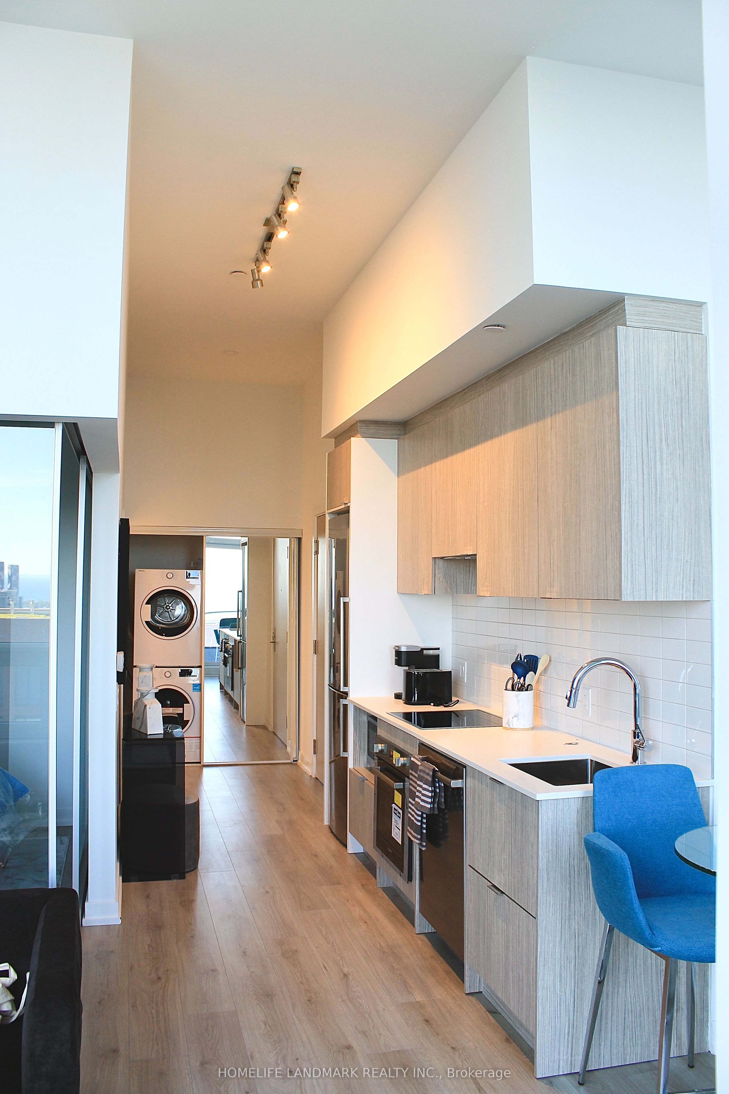395 Bloor Street E 5511, Toronto, ON M4W 0B4 photo 5