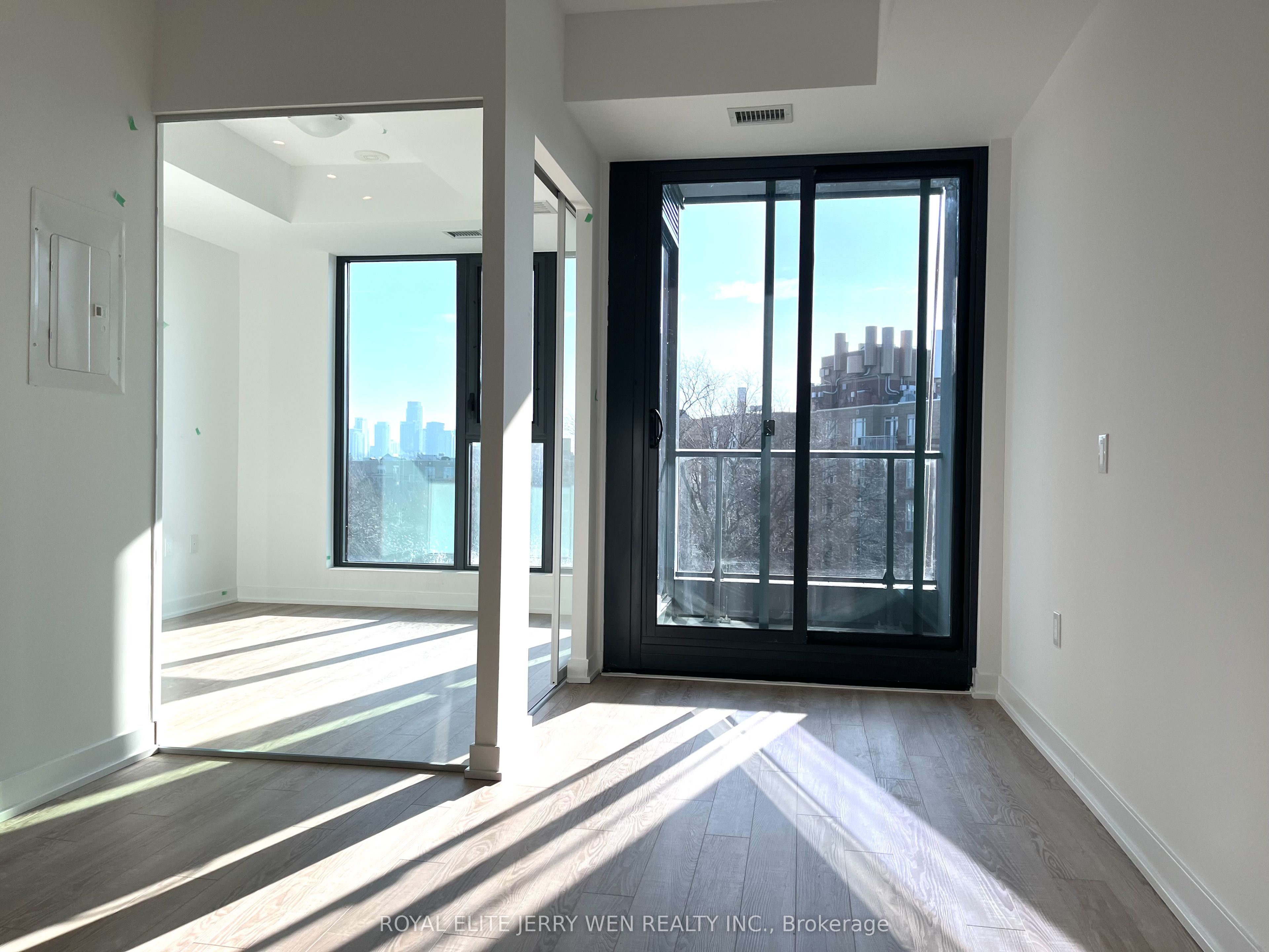 250 Lawrence Avenue W 613, Toronto, ON M5M 1B2 photo 5