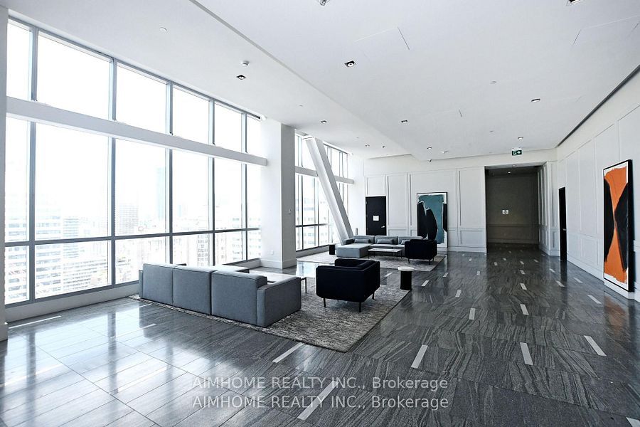 488 University Avenue 4203, Toronto, ON M5G 0C1 photo 4