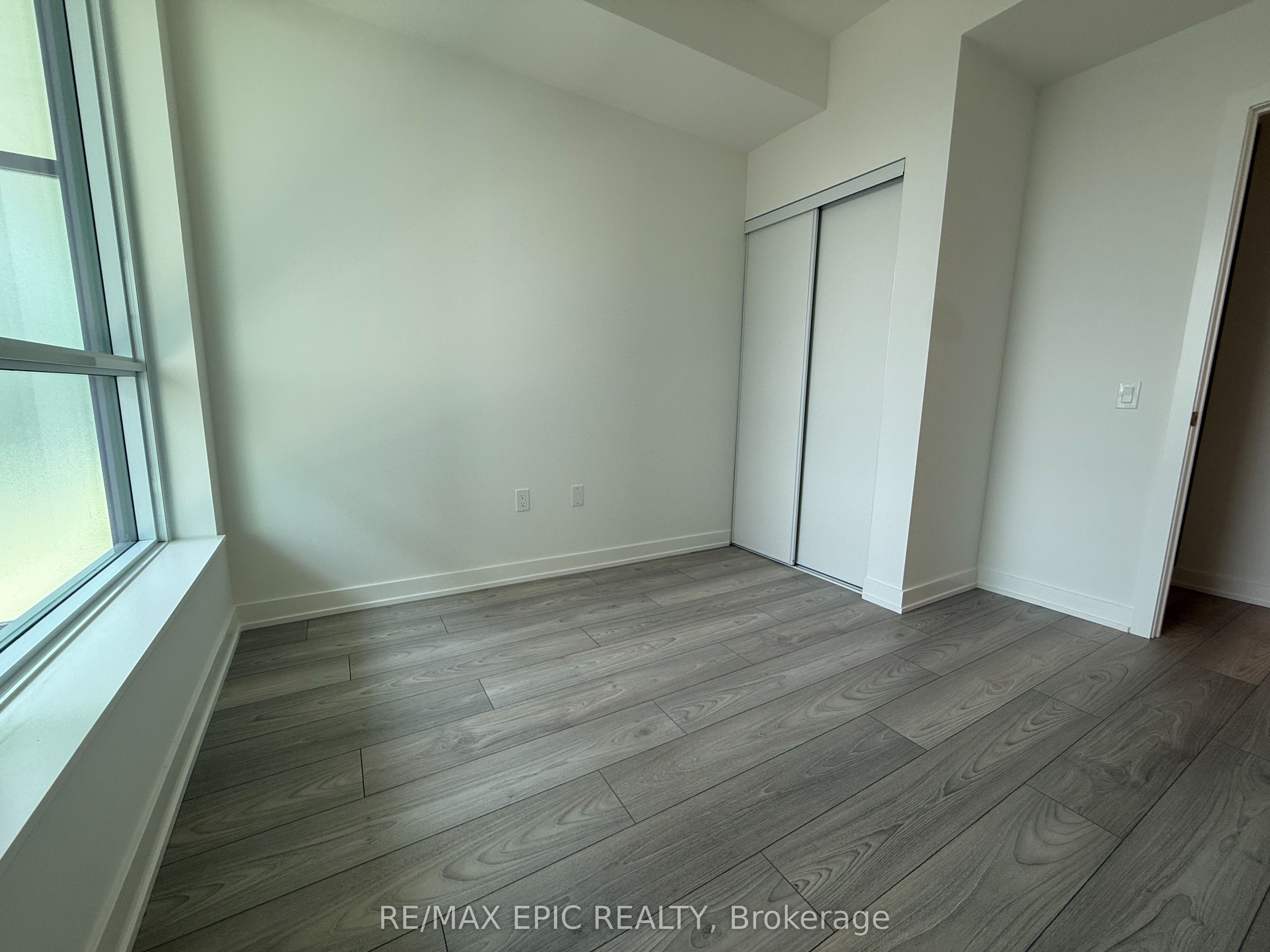 110 Broadway Avenue 2913S, Toronto, ON M4P 1V3 photo 5