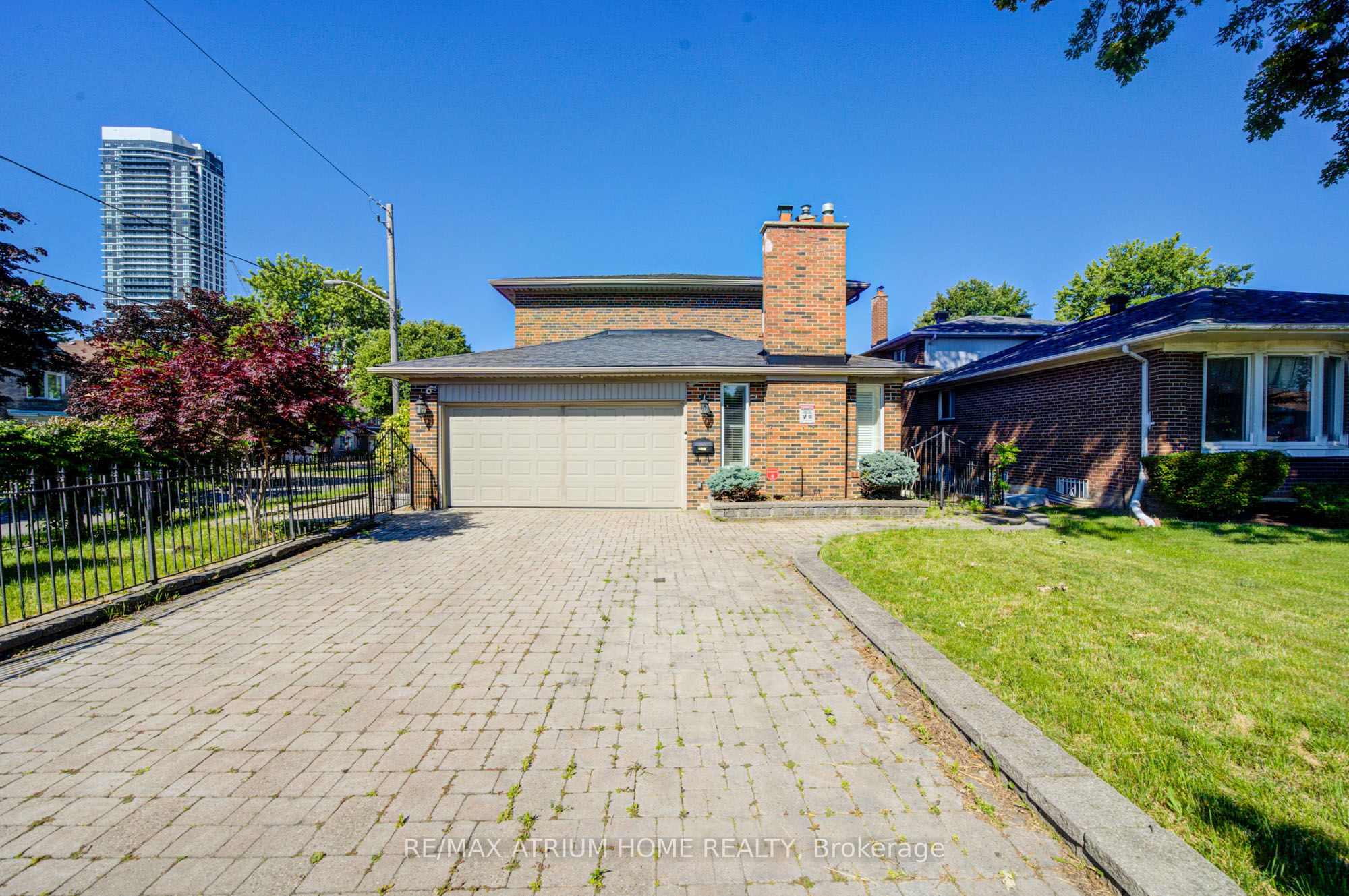 8 Patrick Boulevard, Toronto, ON M2J 3K8