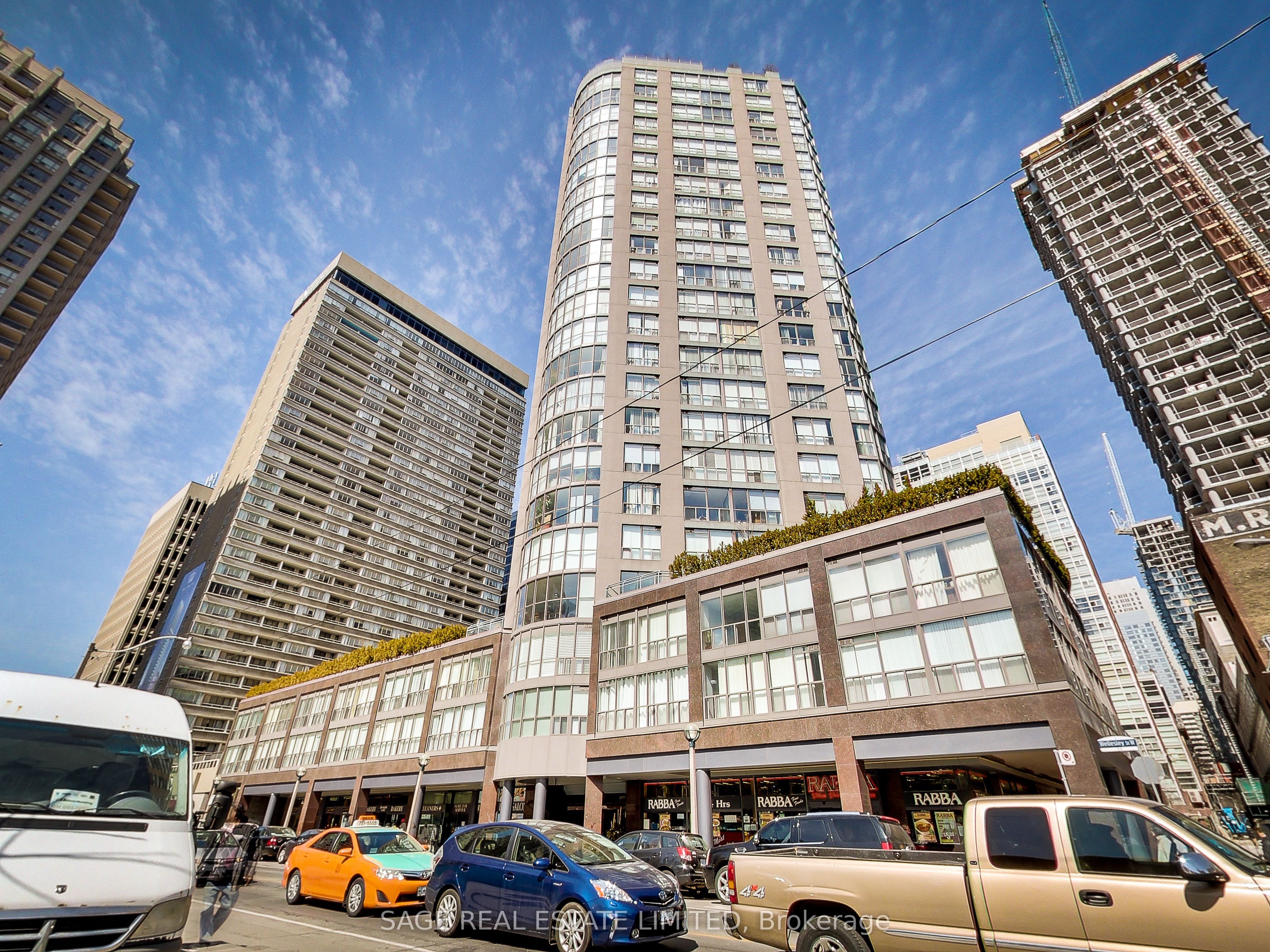 24 Wellesley Street W 714, Toronto, ON M4Y 2X6