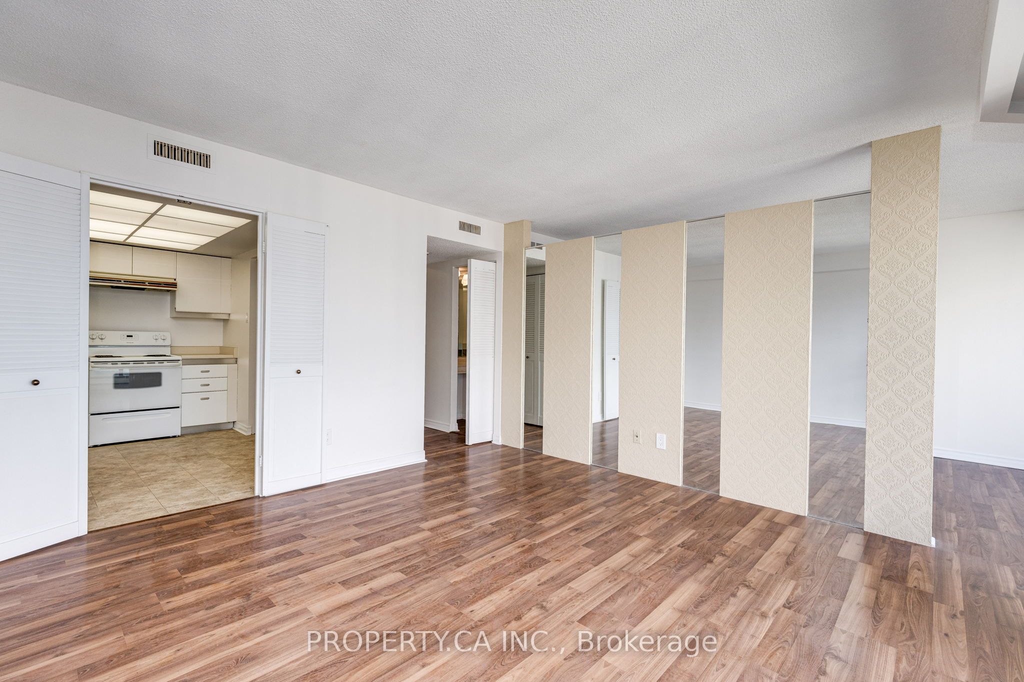 65 Harbour Square 3209, Toronto, ON M5J 2L4 photo 5