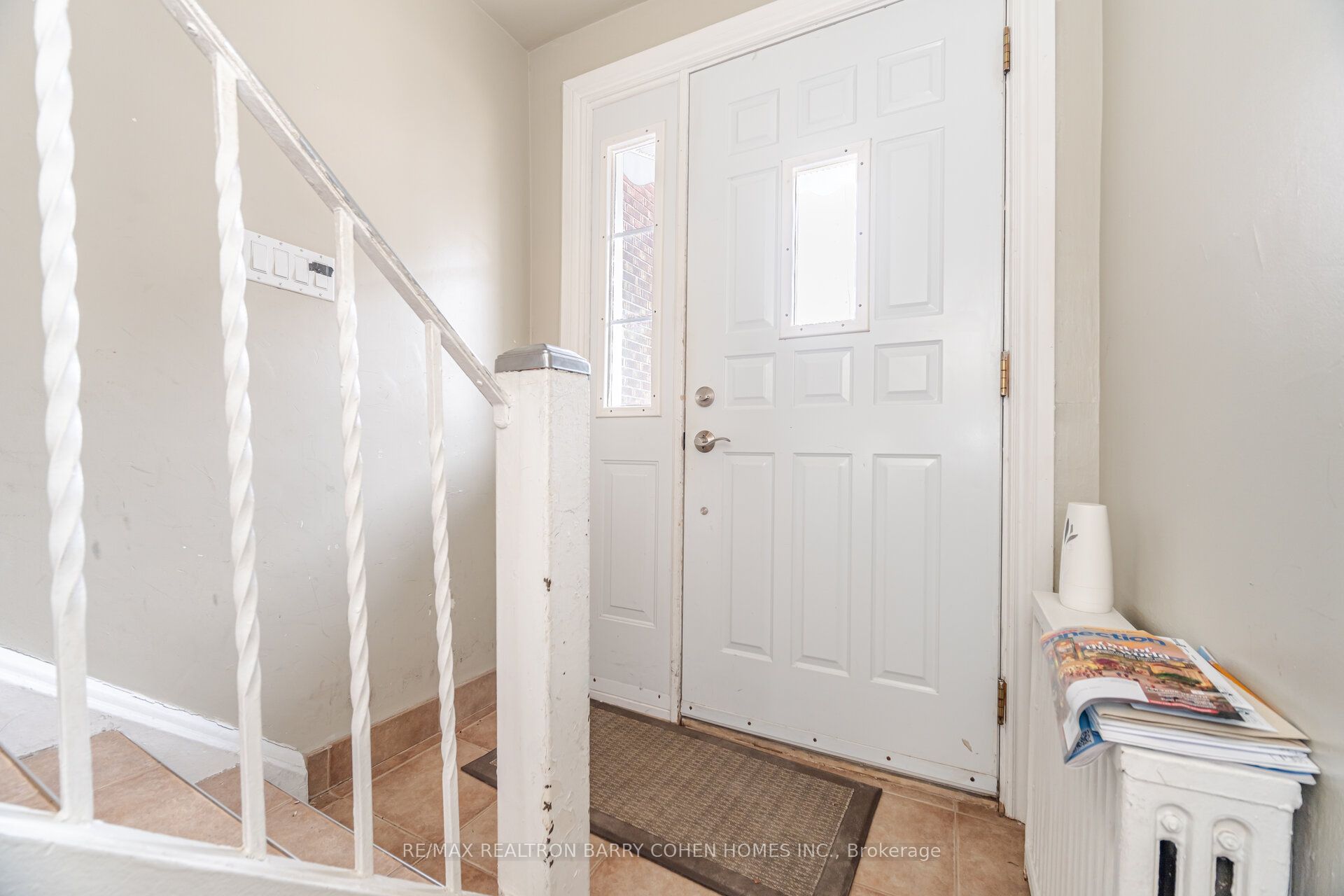 475 Winona Drive 2, Toronto, ON M6C 3V2 photo 5