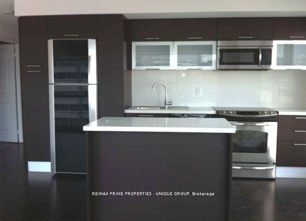 386 Yonge Street 1707, Toronto, ON M5B 0A5 photo 4