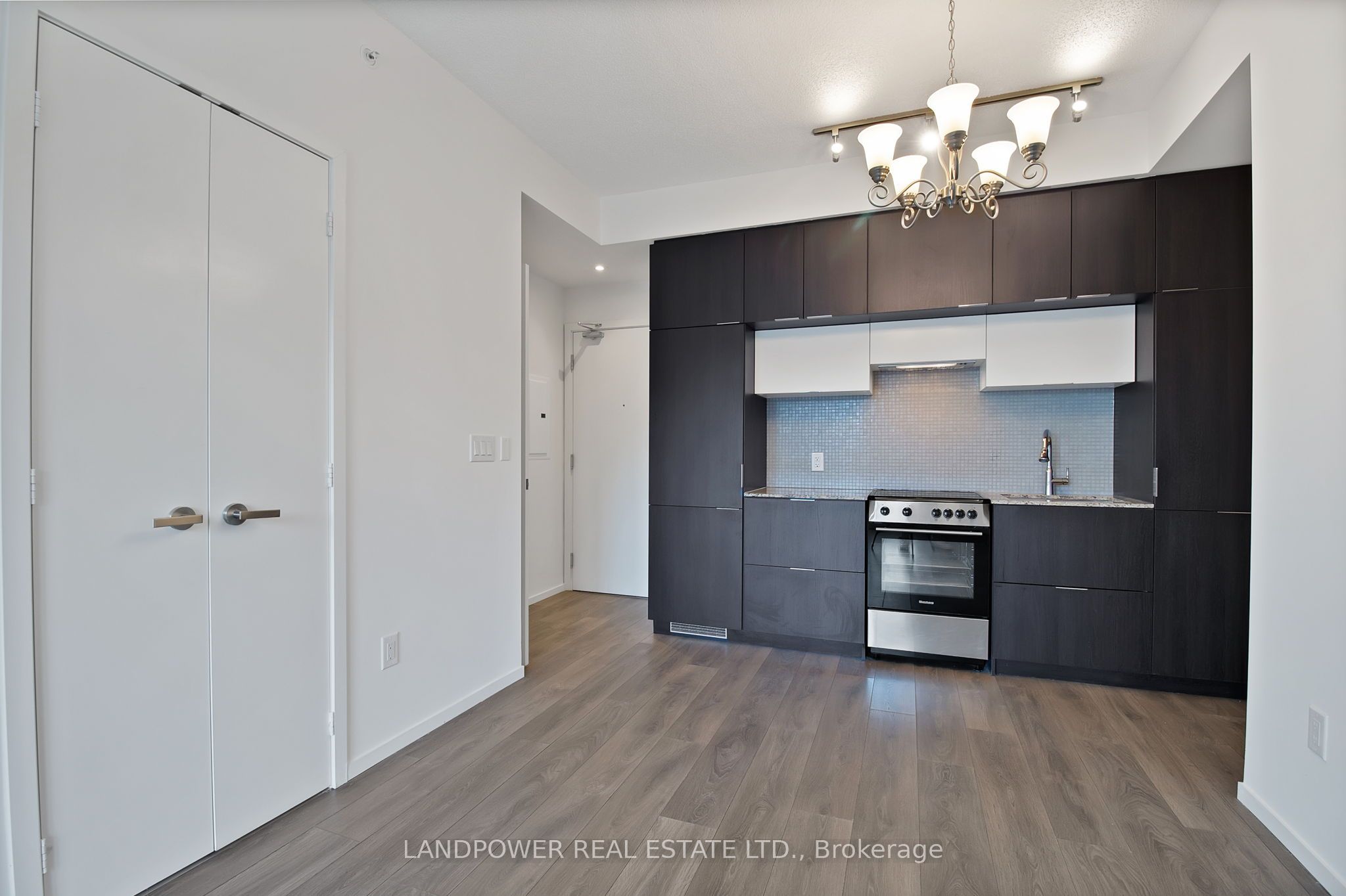 159 Dundas Street E 1107, Toronto, ON M5B 0A9 photo 3
