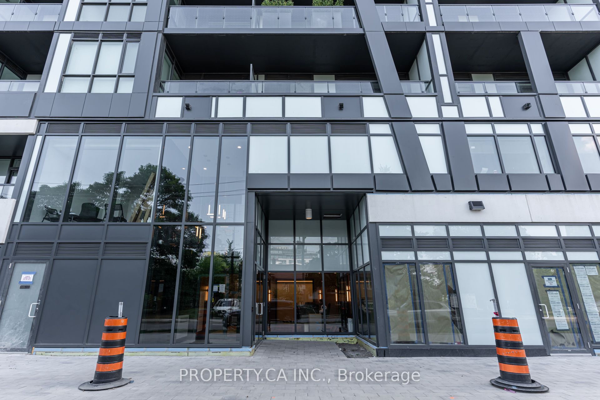 6 Greenbriar Road 106, Toronto, ON M2K 0H6 photo 5
