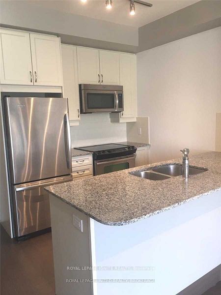 701 Sheppard Avenue W 119, Toronto, ON M3H 2S7