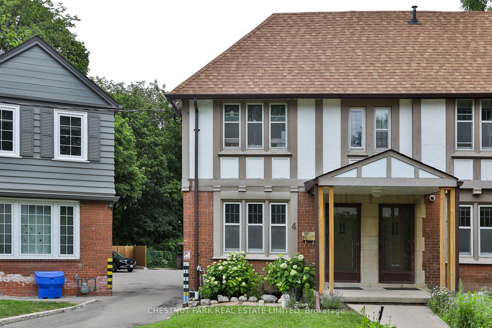 4 Oriole Crescent Main, Toronto, ON M5P 1L5 photo 4