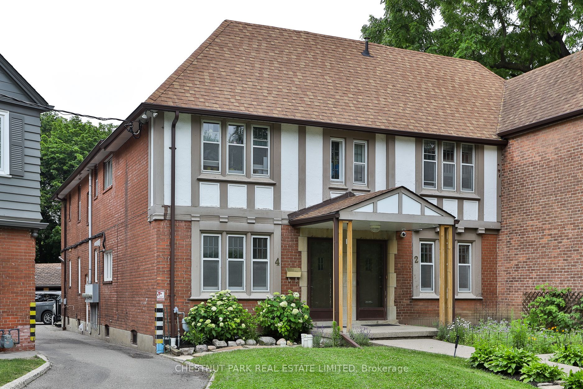 4 Oriole Crescent Main, Toronto, ON M5P 1L5 photo 5