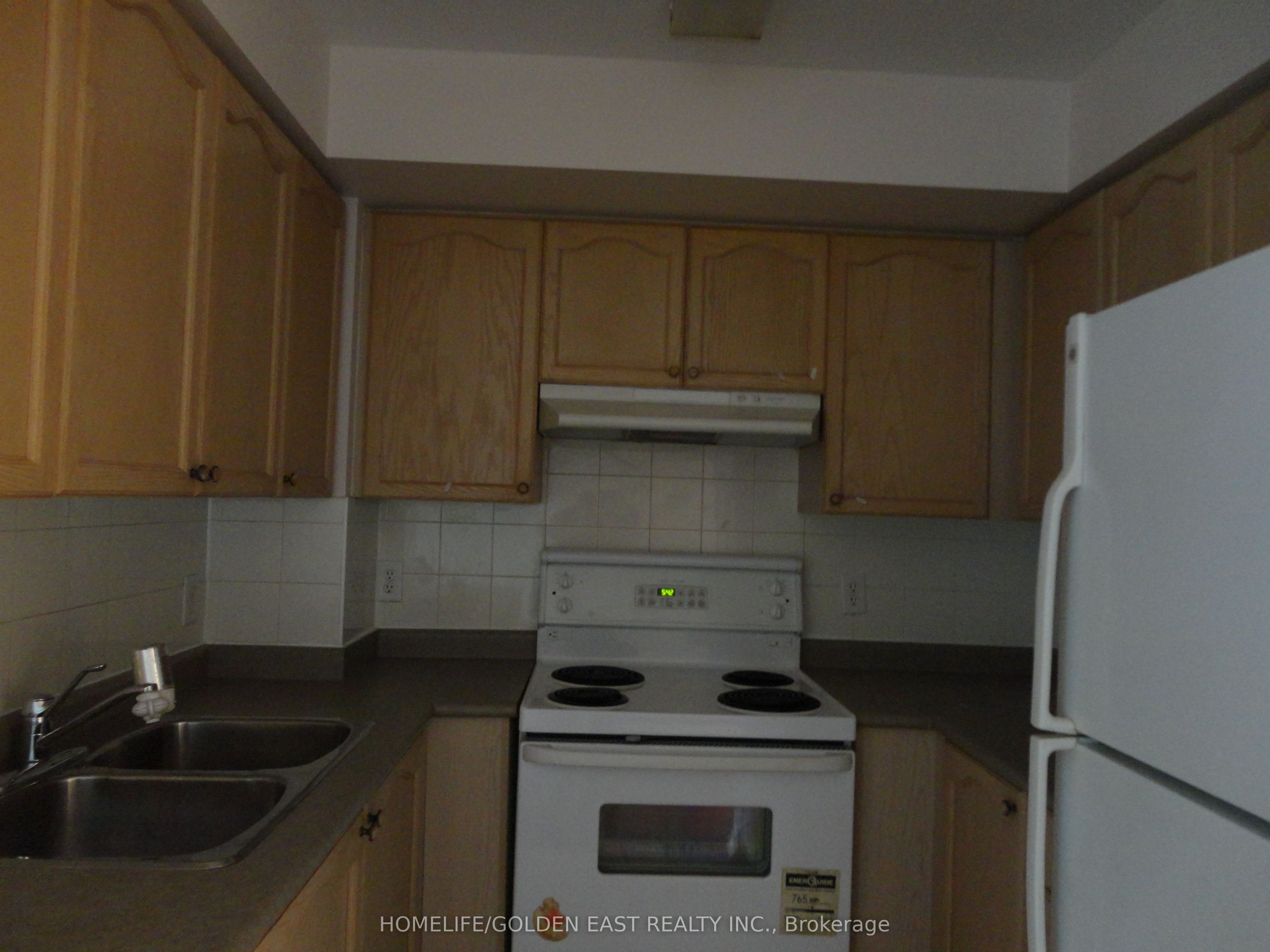 20 E Olive Avenue N 2009, Toronto, ON M2N 4N5 photo 2