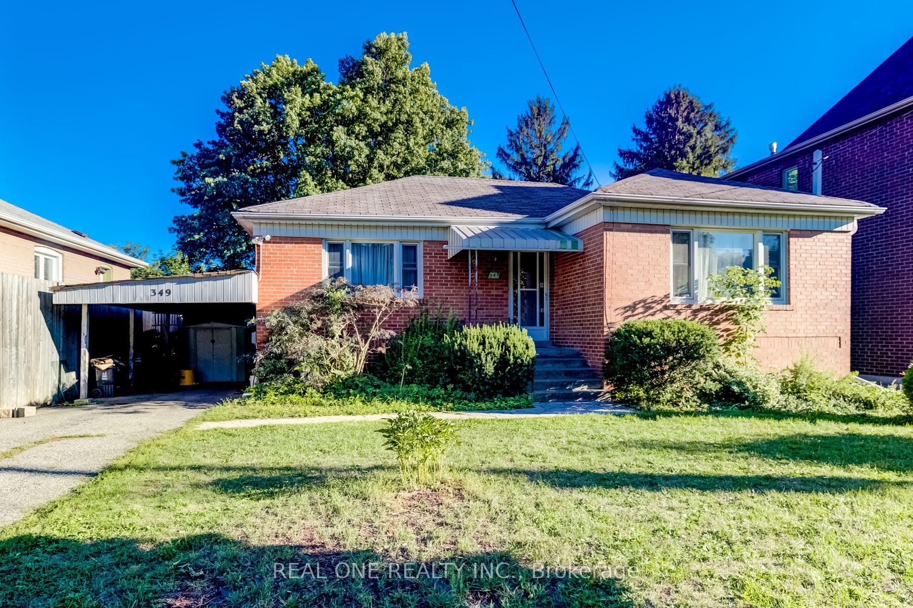 349 Horsham Avenue, Toronto, ON M2R 1G8
