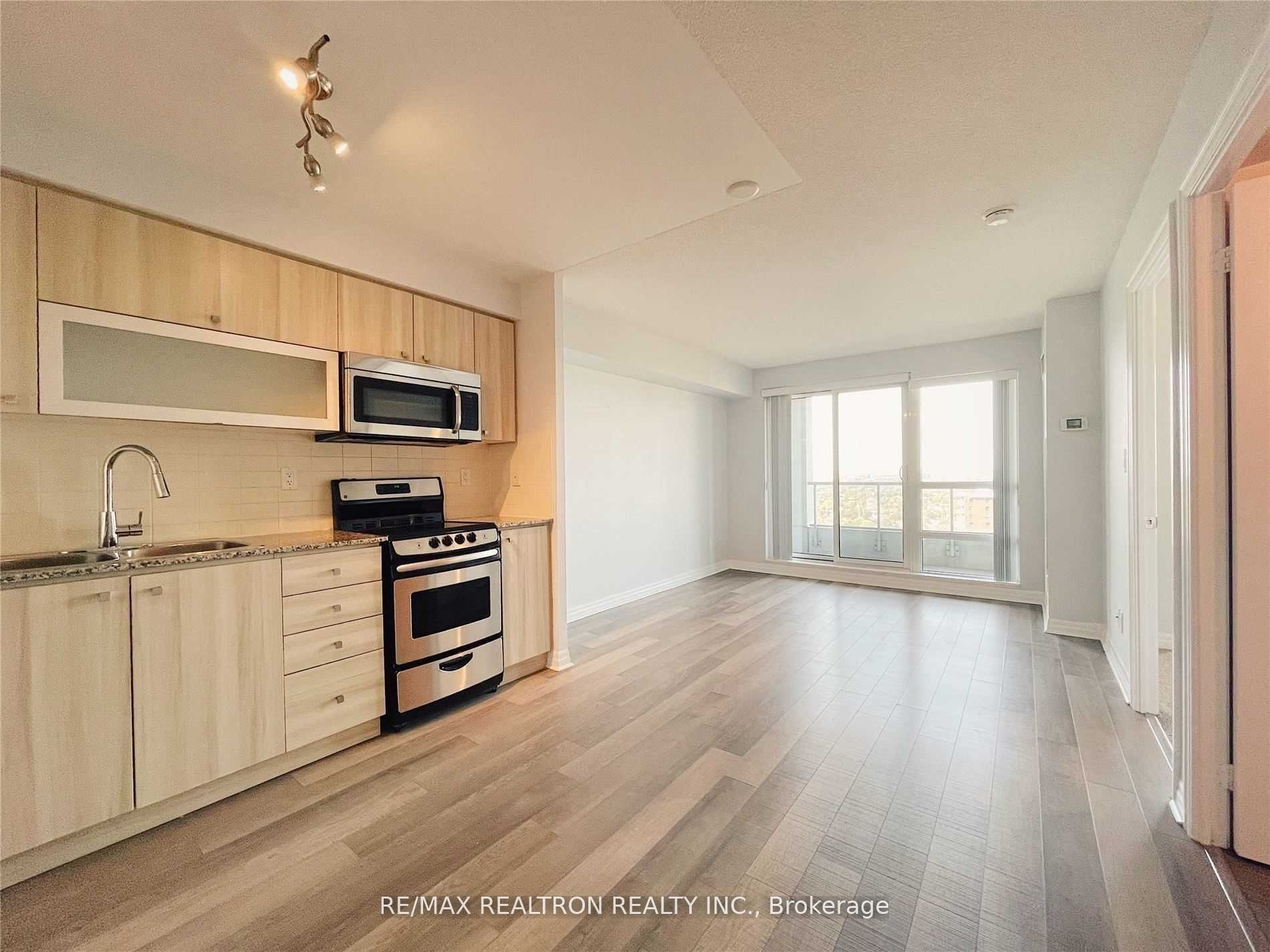 2015 Sheppard Avenue E 2406, Toronto, ON M2J 1W6 photo 5