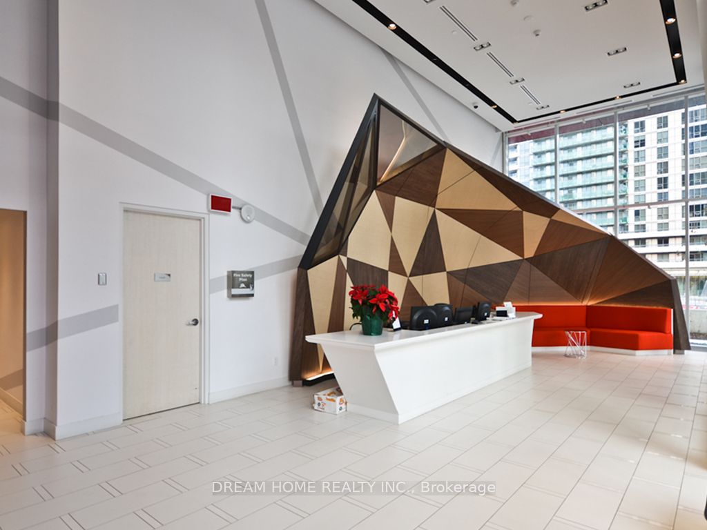 30 Roehampton Avenue 2902, Toronto, ON M4P 0B9 photo 3