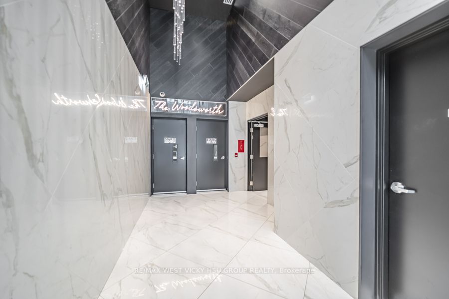 458 Richmond Street W 806, Toronto, ON M5V 0S9 photo 2