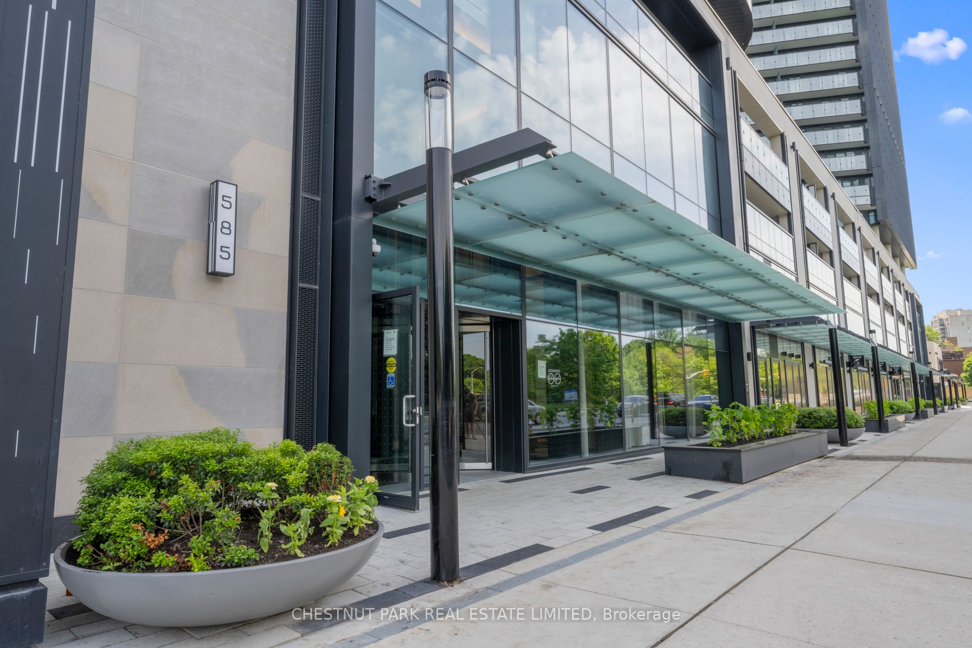 585 Bloor Street E 4419, Toronto, ON M4W 0B3 photo 2