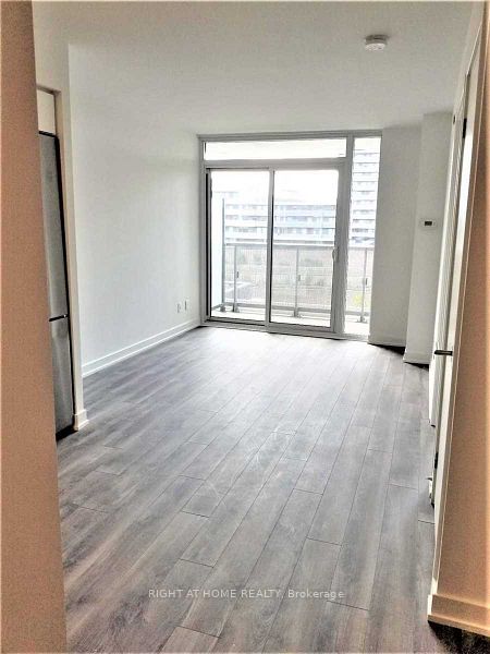 120 Varna Drive 525, Toronto, ON M6A 0B3 photo 4