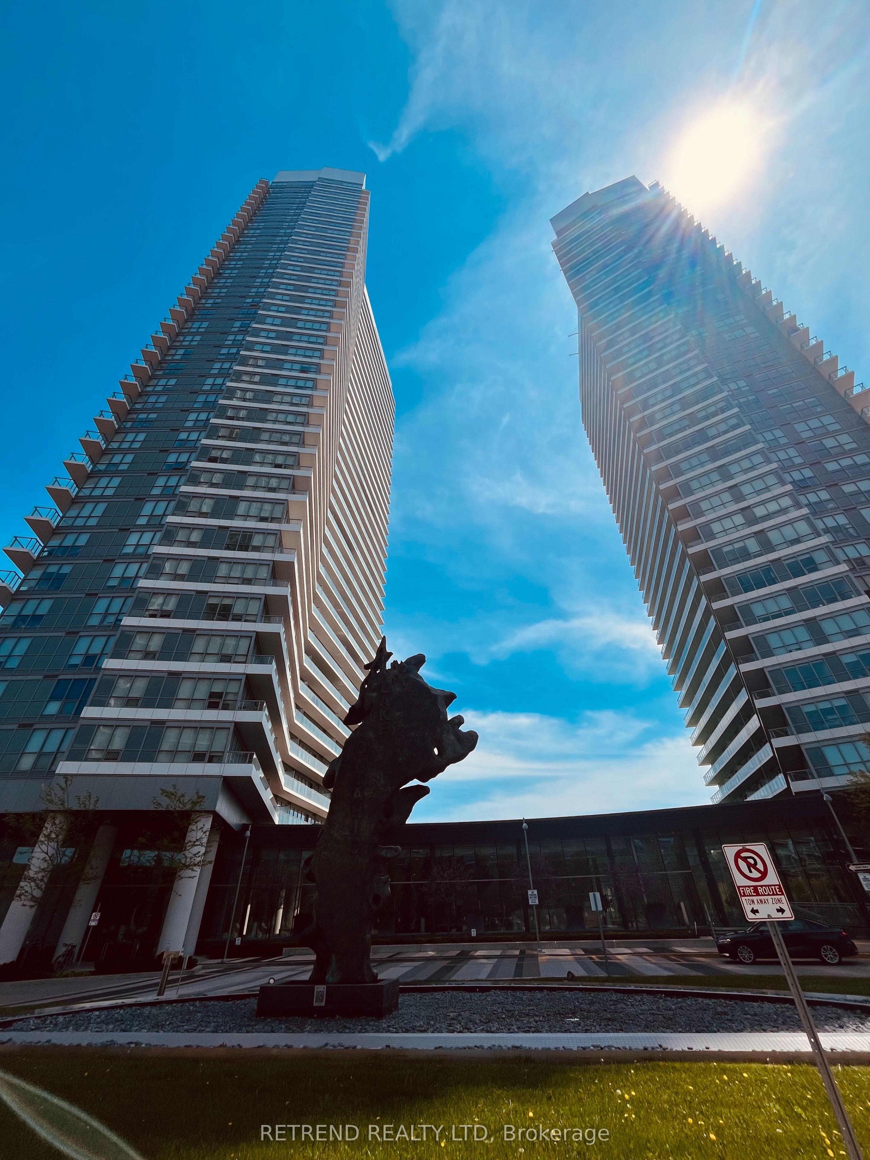 115 Mcmahon Drive 706, Toronto, ON M2K 0E3