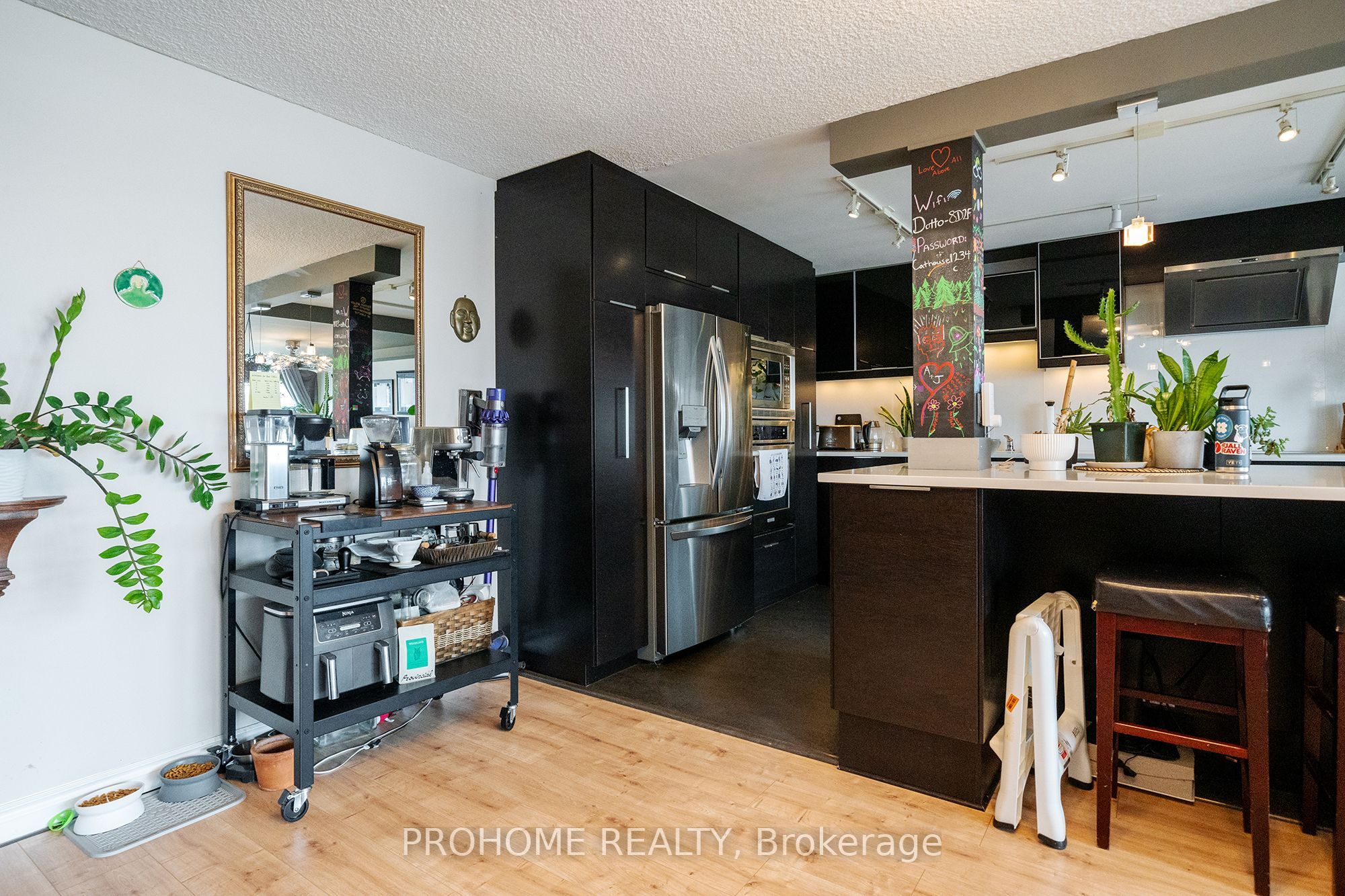 45 Carlton Street 1901, Toronto, ON M5B 2H9 photo 3