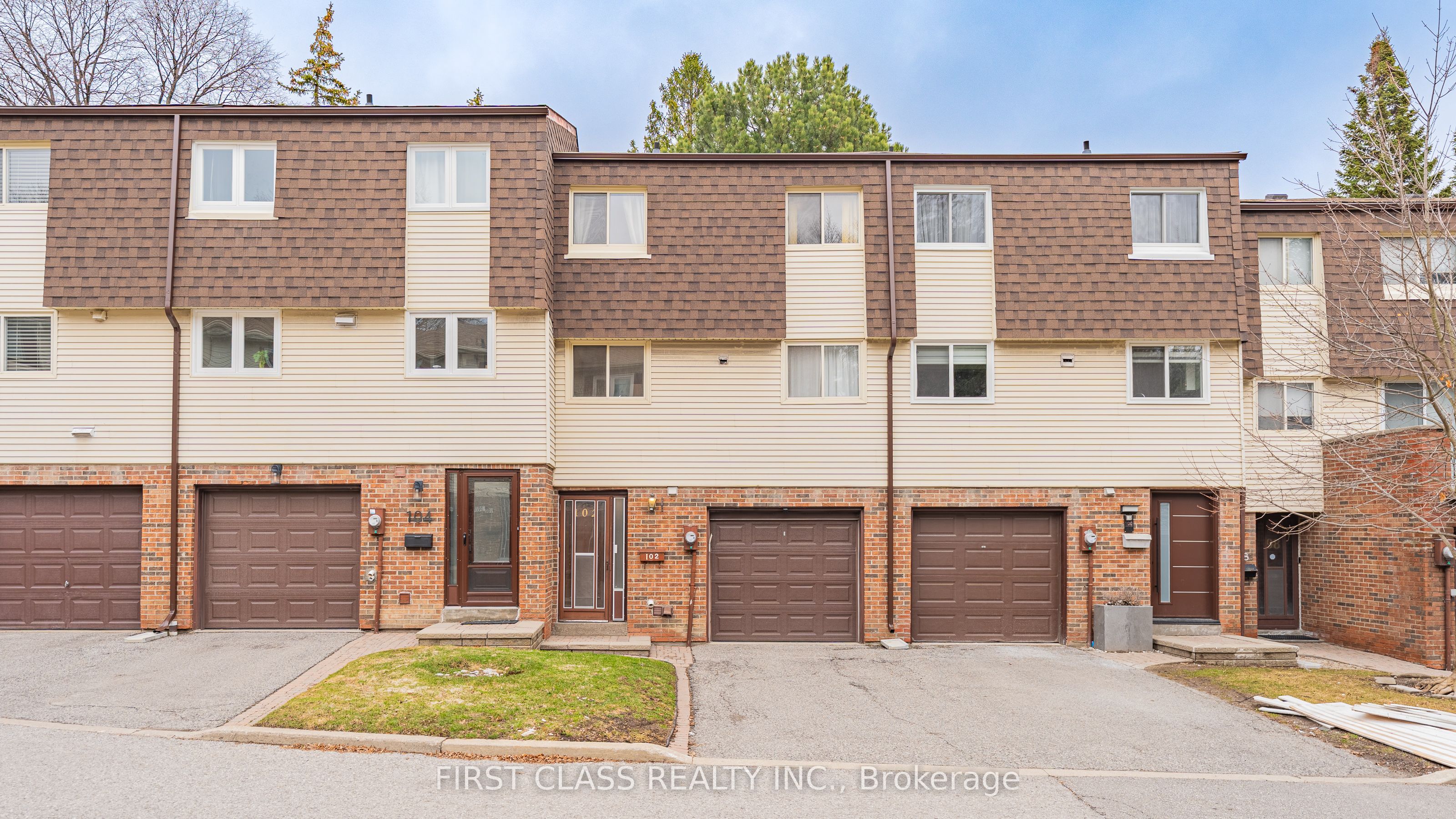 102 Jenny Wrenway Way, Toronto, ON M2H 2Z2 photo 2