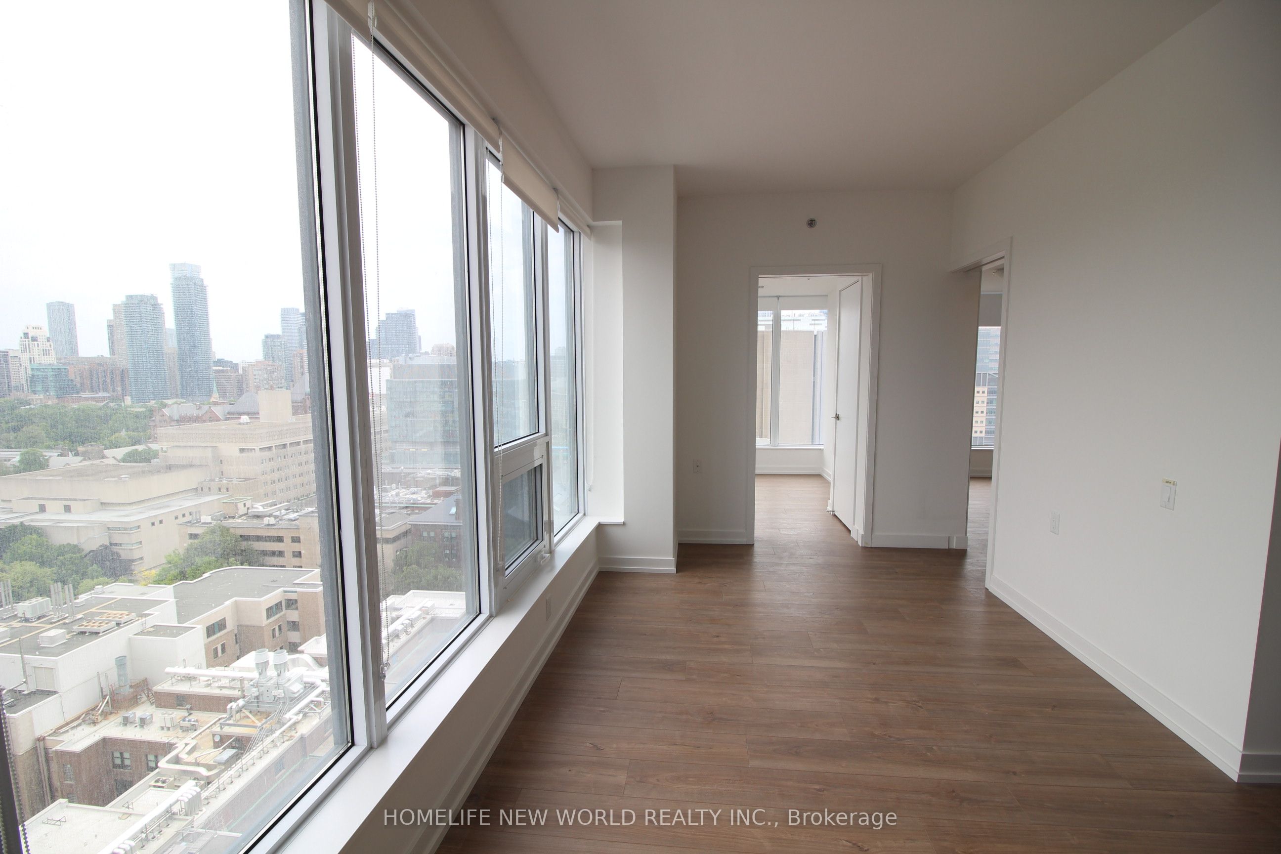 203 College Street 1906, Toronto, ON M5T 1P9 photo 5