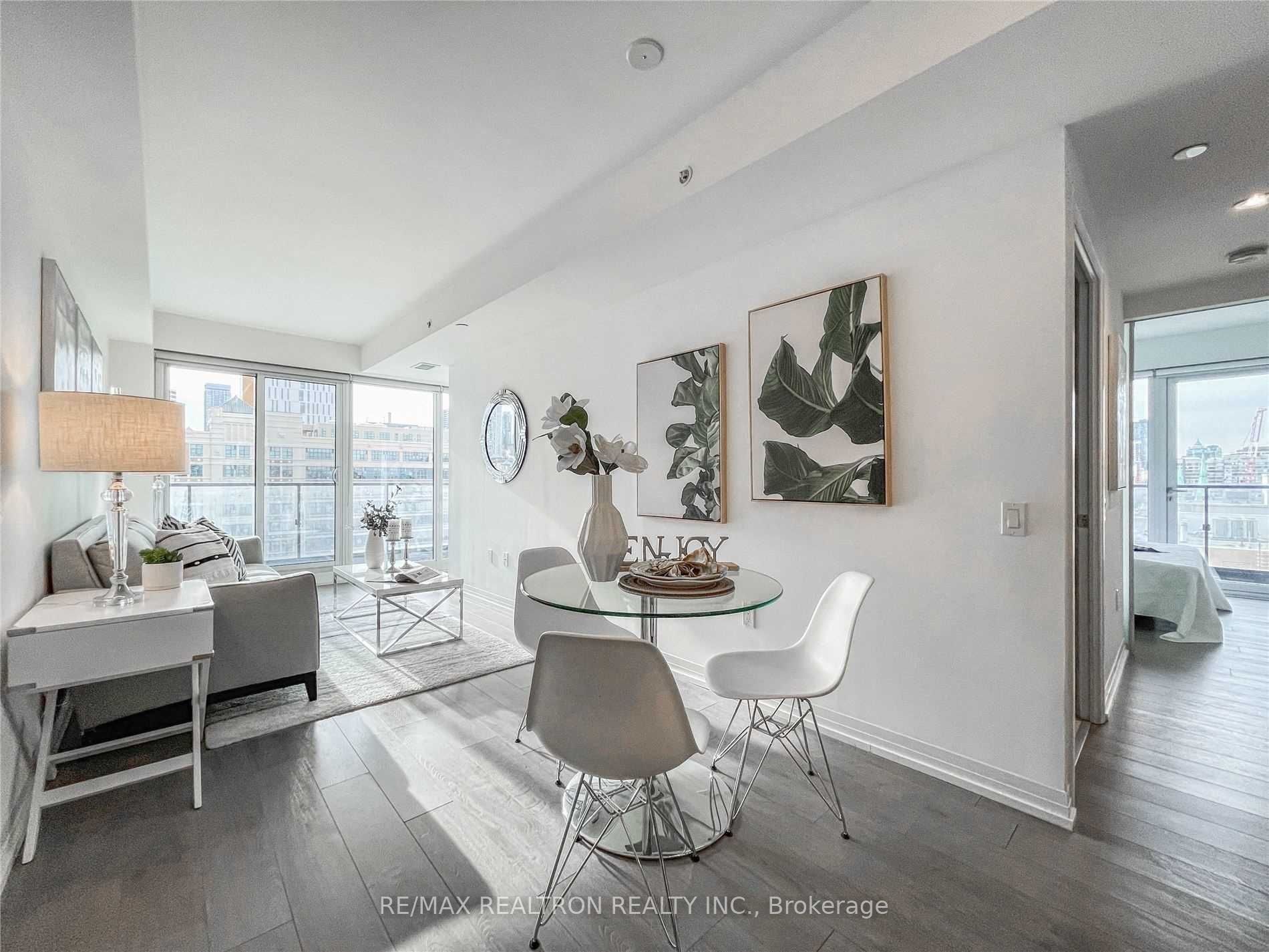 251 Jarvis Street 1430, Toronto, ON M5B 0C3 photo 3