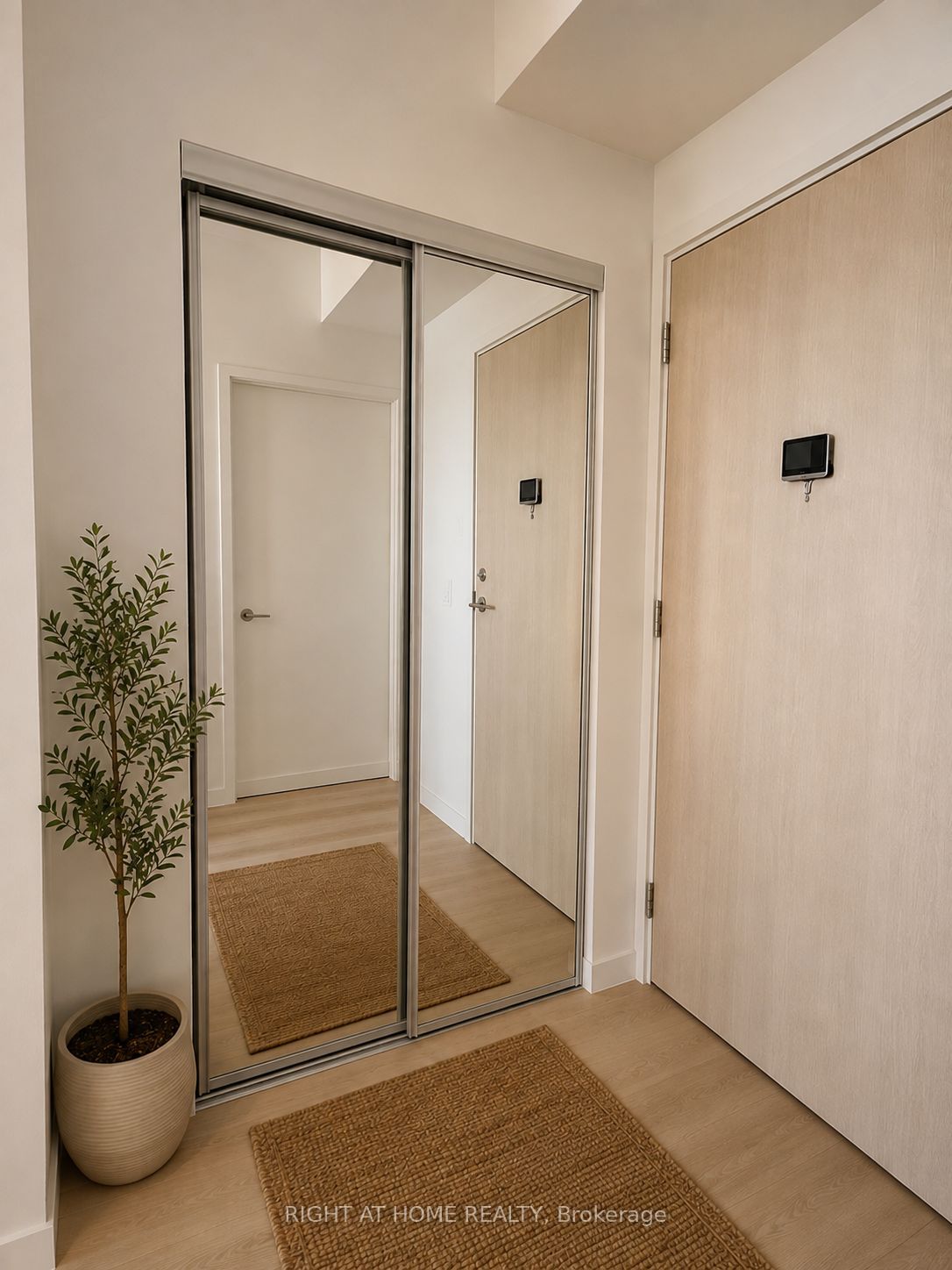 181 Sheppard Avenue E 604, Toronto, ON M2N 3A6 photo 4