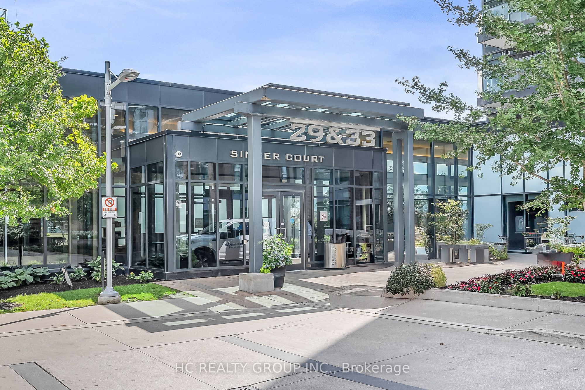 33 Singer Court 2205, Toronto, ON M2K 0B4 photo 2