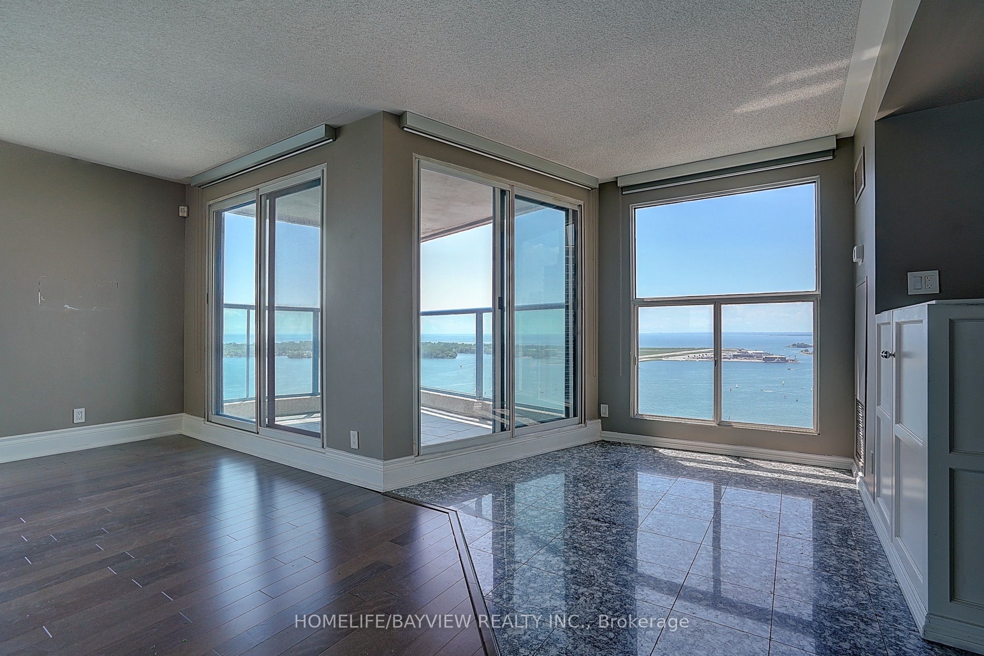 99 Harbour Square 3108, Toronto, ON M5J 2H2 photo 5