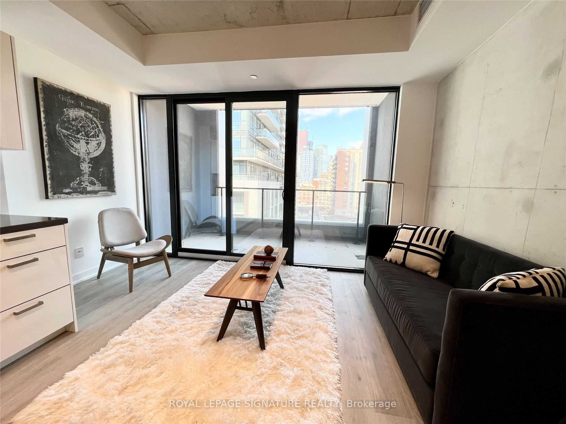 55 Ontario Street 811, Toronto, ON M5A 0T8