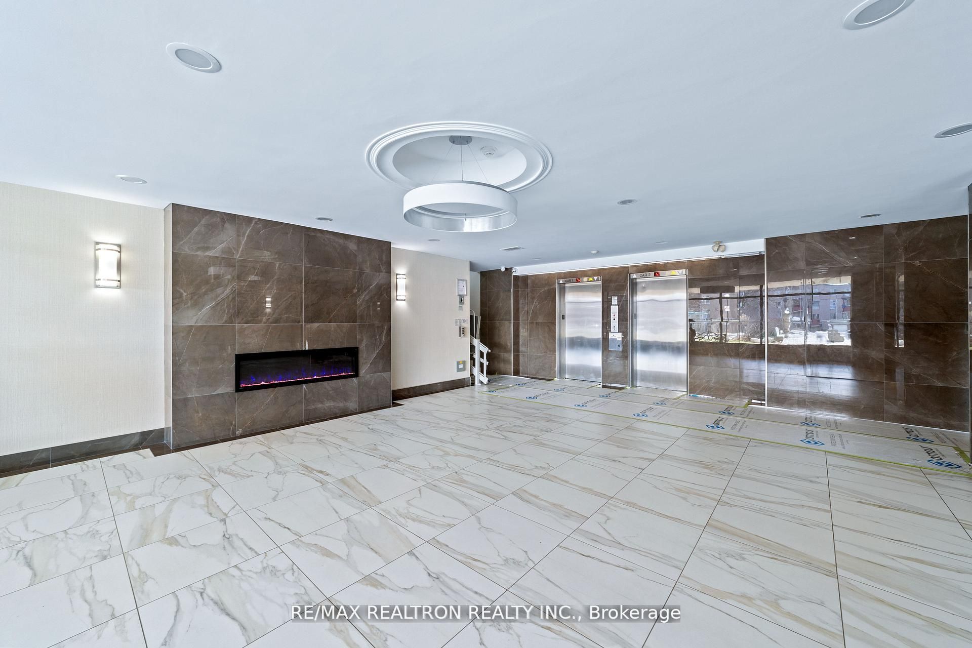 130 Neptune Drive 702, Toronto, ON M6A 1X5 photo 4