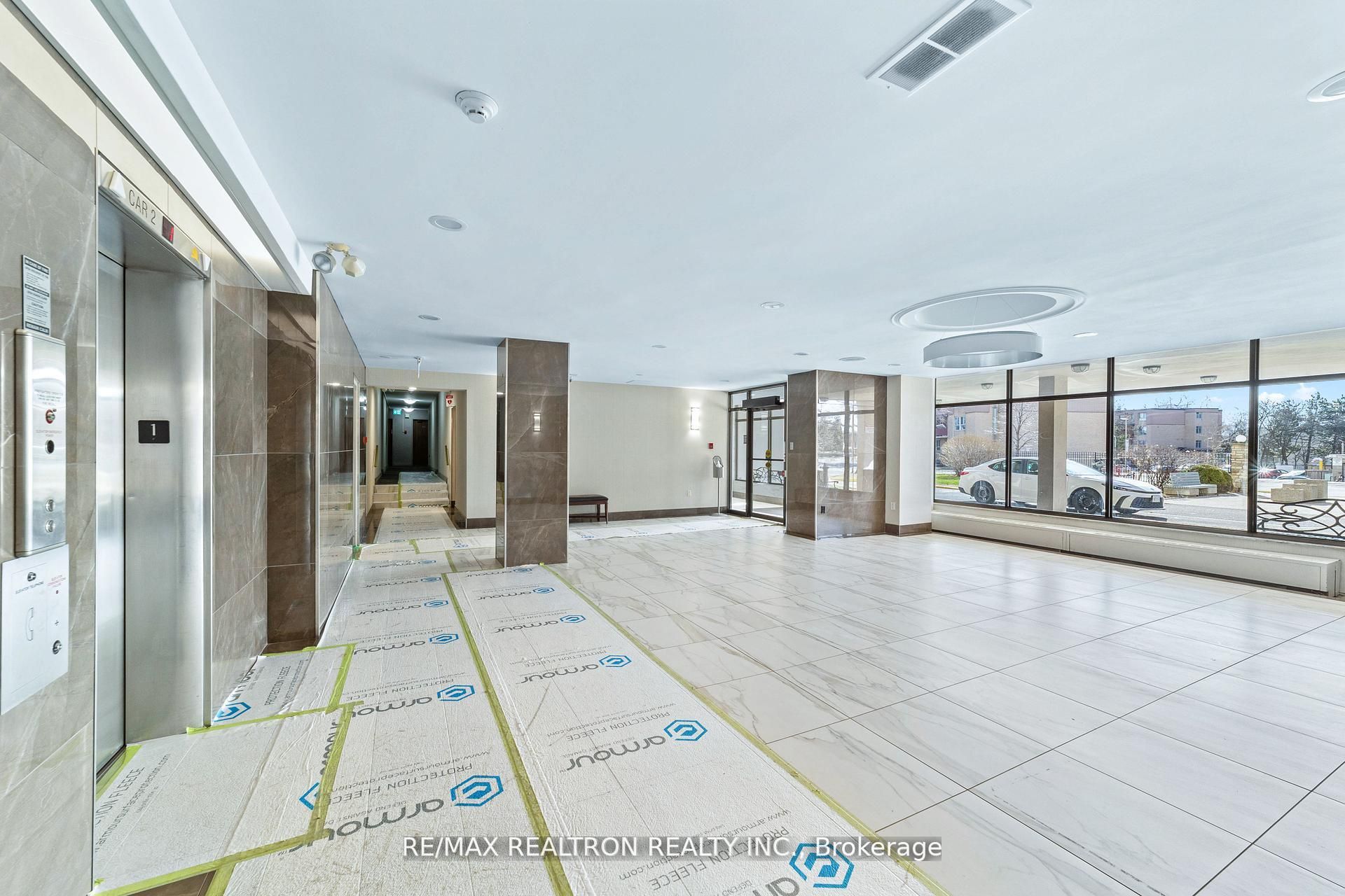130 Neptune Drive 702, Toronto, ON M6A 1X5 photo 5