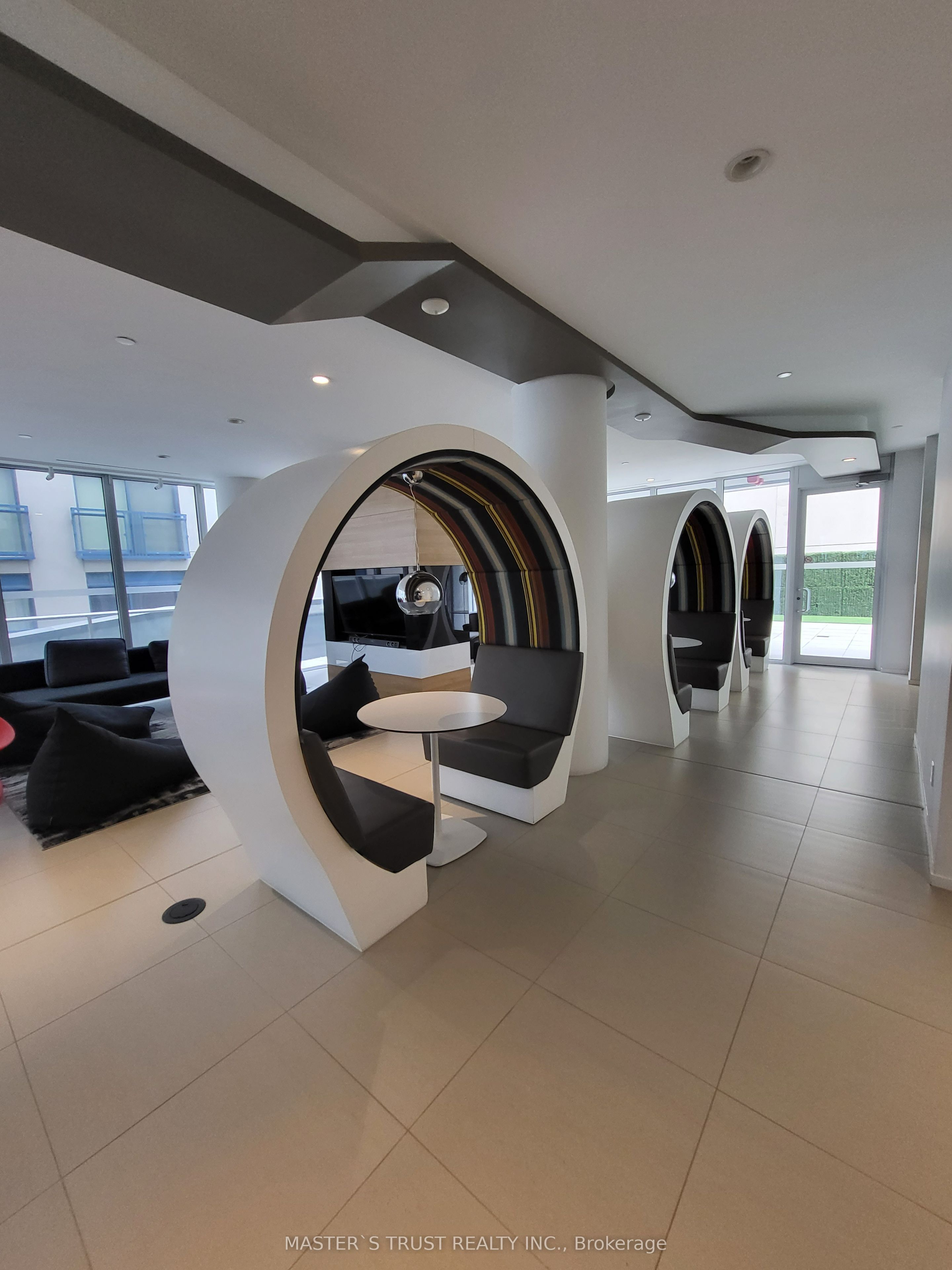 68 Shuter Street 1106, Toronto, ON M5B 1B4 photo 3