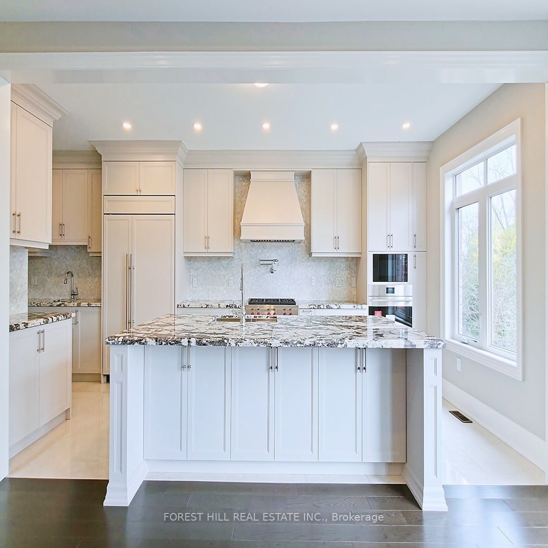 7 Becky Cheung Court, Toronto, ON M2M 2E7