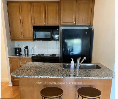 100 Hayden Street 701, Toronto, ON M4Y 3C7