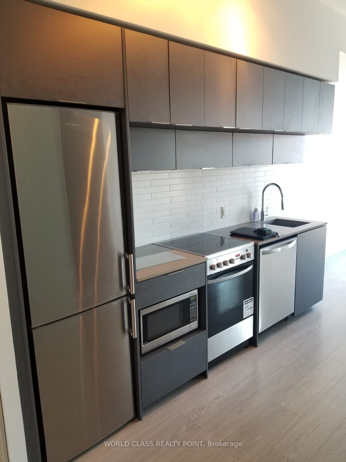 181 Dundas Street E 4702, Toronto, ON M5A 0N5 photo 3