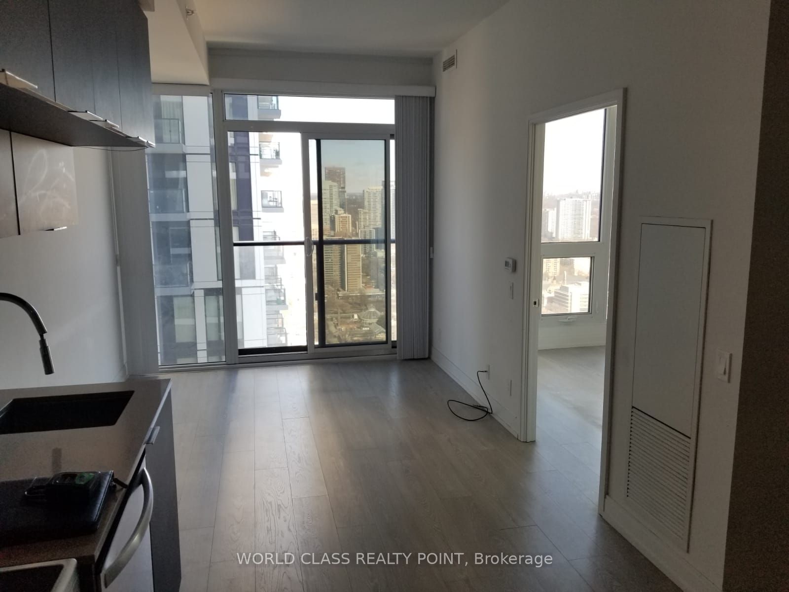 181 Dundas Street E 4702, Toronto, ON M5A 0N5 photo 5