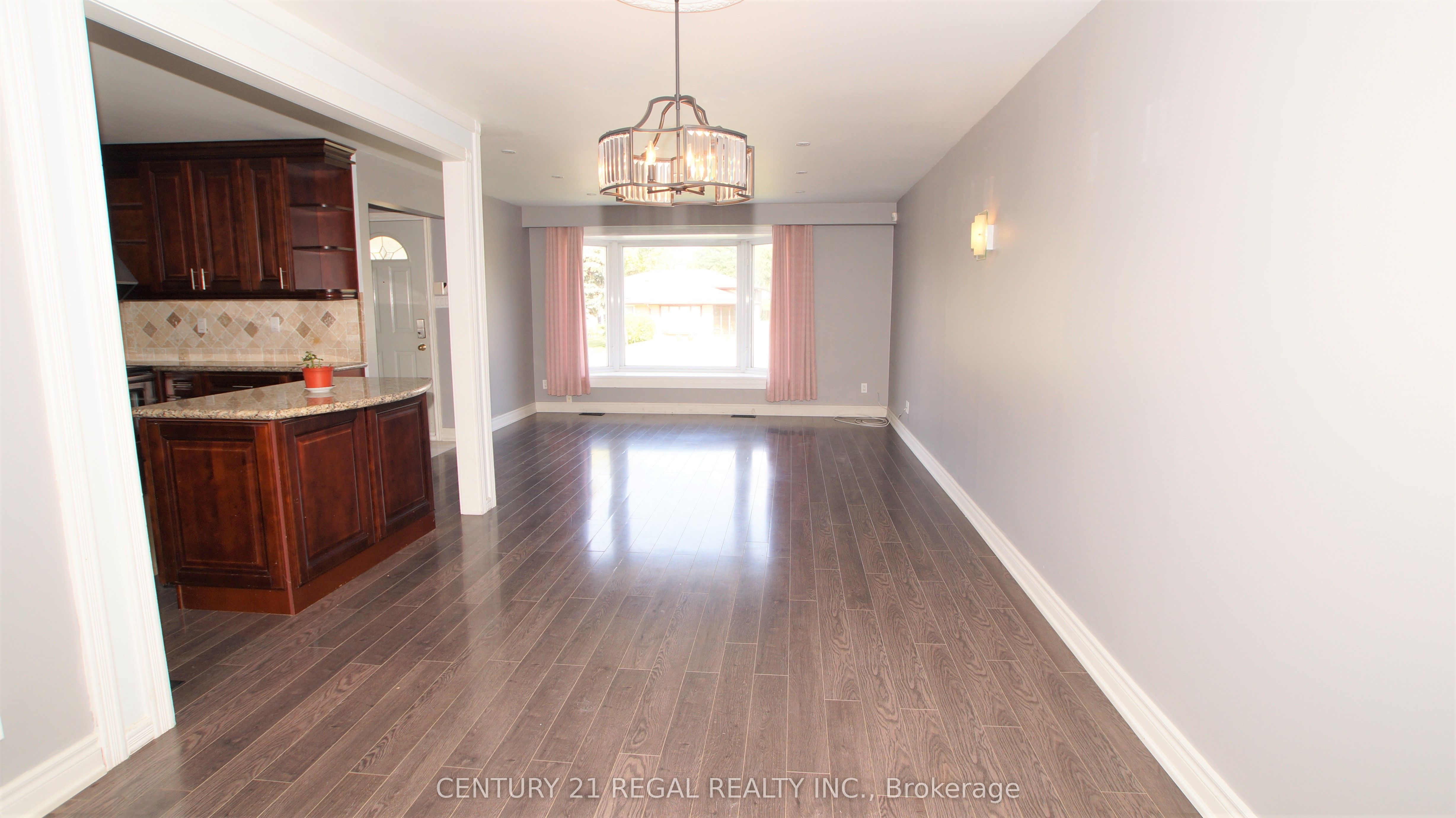 32 Niantic Crescent Main, Toronto, ON M3A 2H7 photo 5