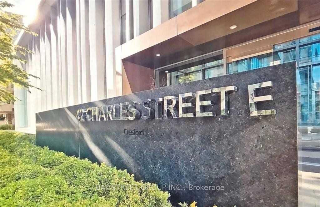 42 Charles Street E 1108, Toronto, ON M4Y 1N3 photo 2