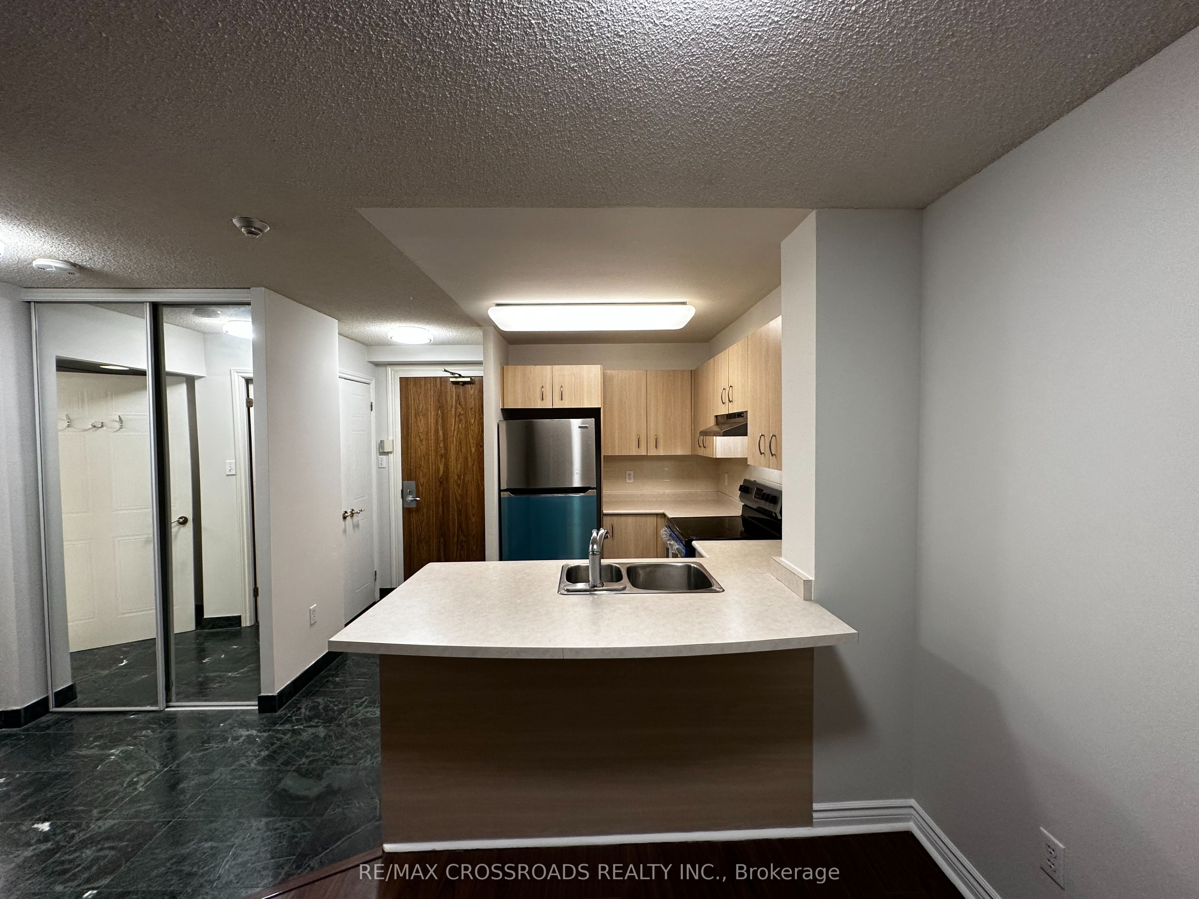 105 Victoria Street 1003, Toronto, ON M5C 3B4 photo 4