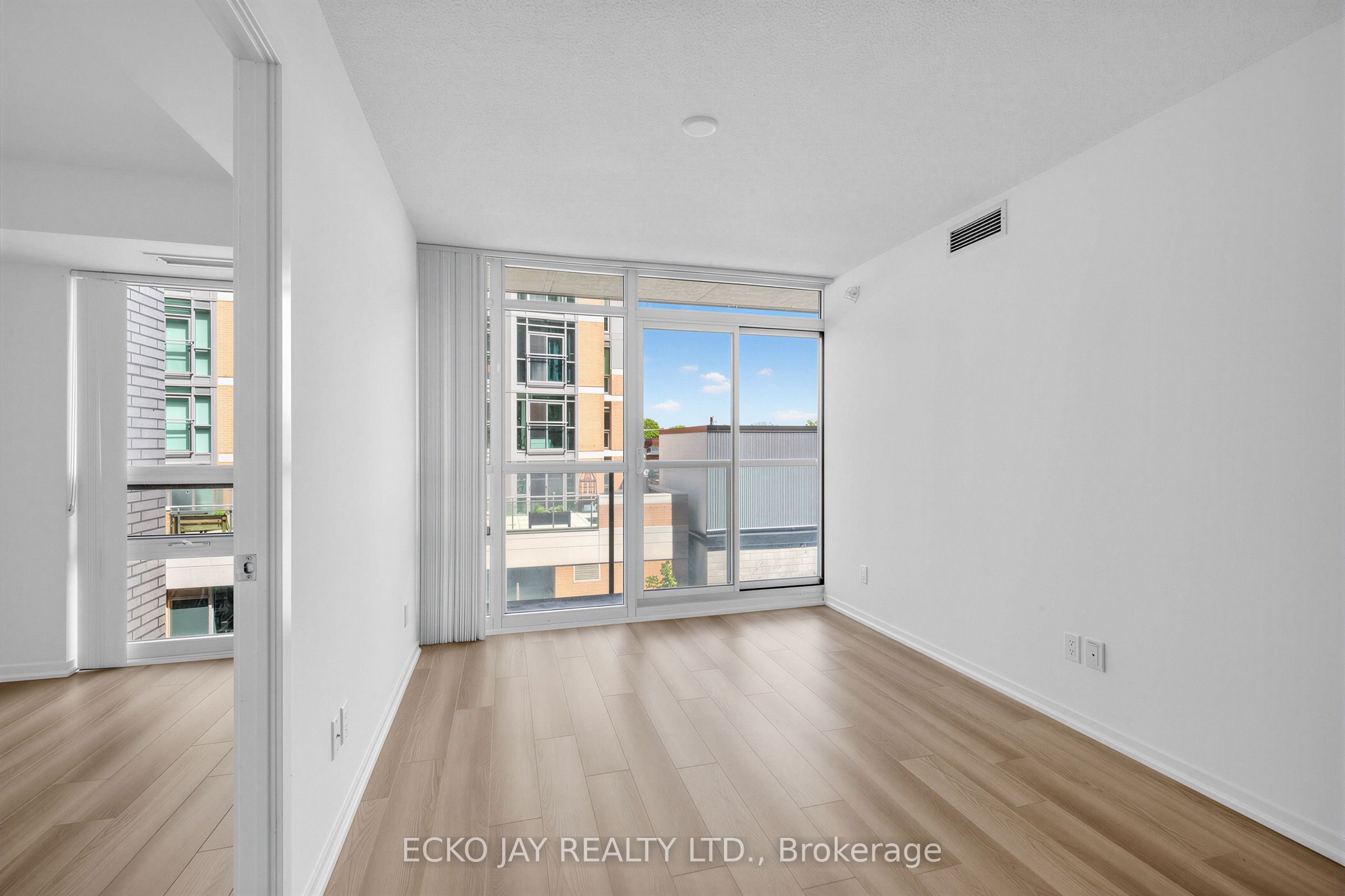 68 Abell Street 528, Toronto, ON M6J 0B1 photo 3