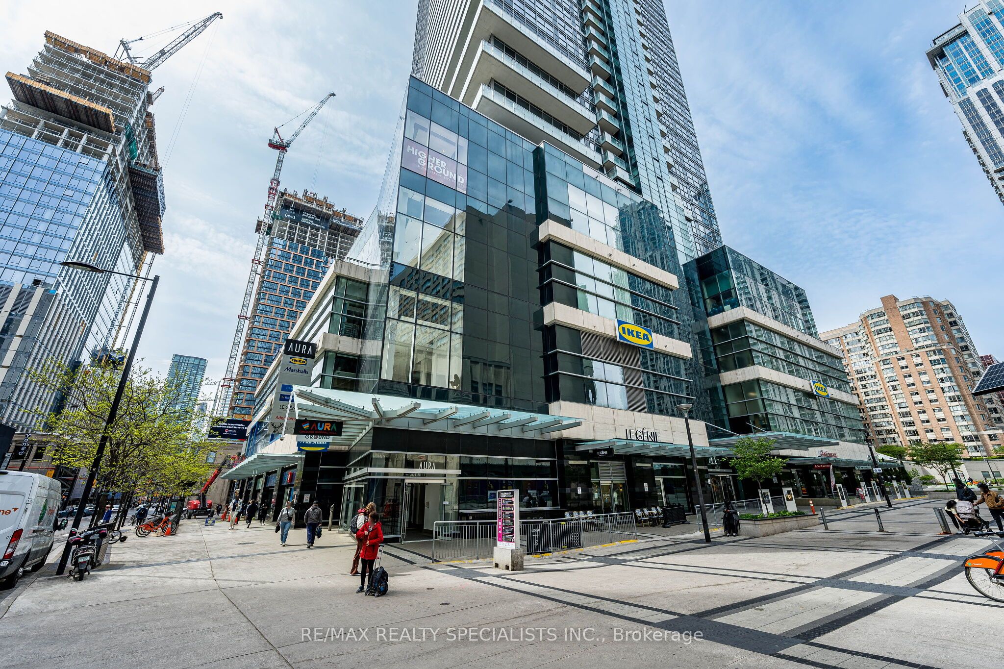 388 Yonge Street 7105, Toronto, ON M5B 0A4